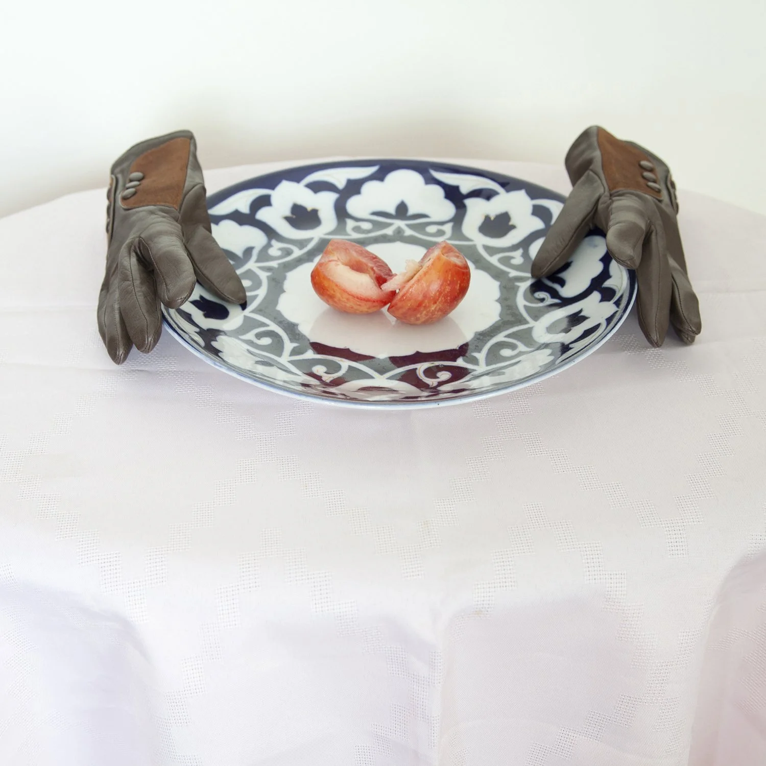 Braslavsky_18_StillLifewithGlovesandPlum_2012.jpg