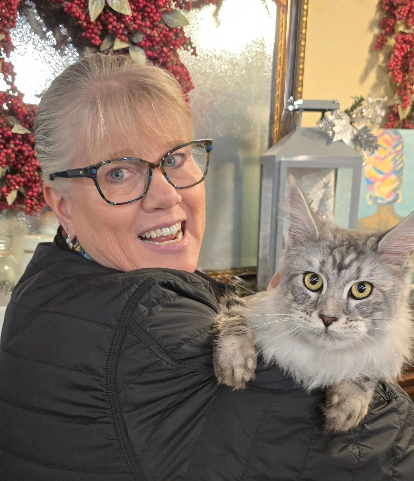 Next up for Go Home Day is Artemis aka Artie Party! She is off on her newest adventure to provide cozy companionship to Pam and Chris in Ohio. Congrats to her new family!

Thanks to @beowoofprovisionsforpets in Kalamazoo for hosting us and having all