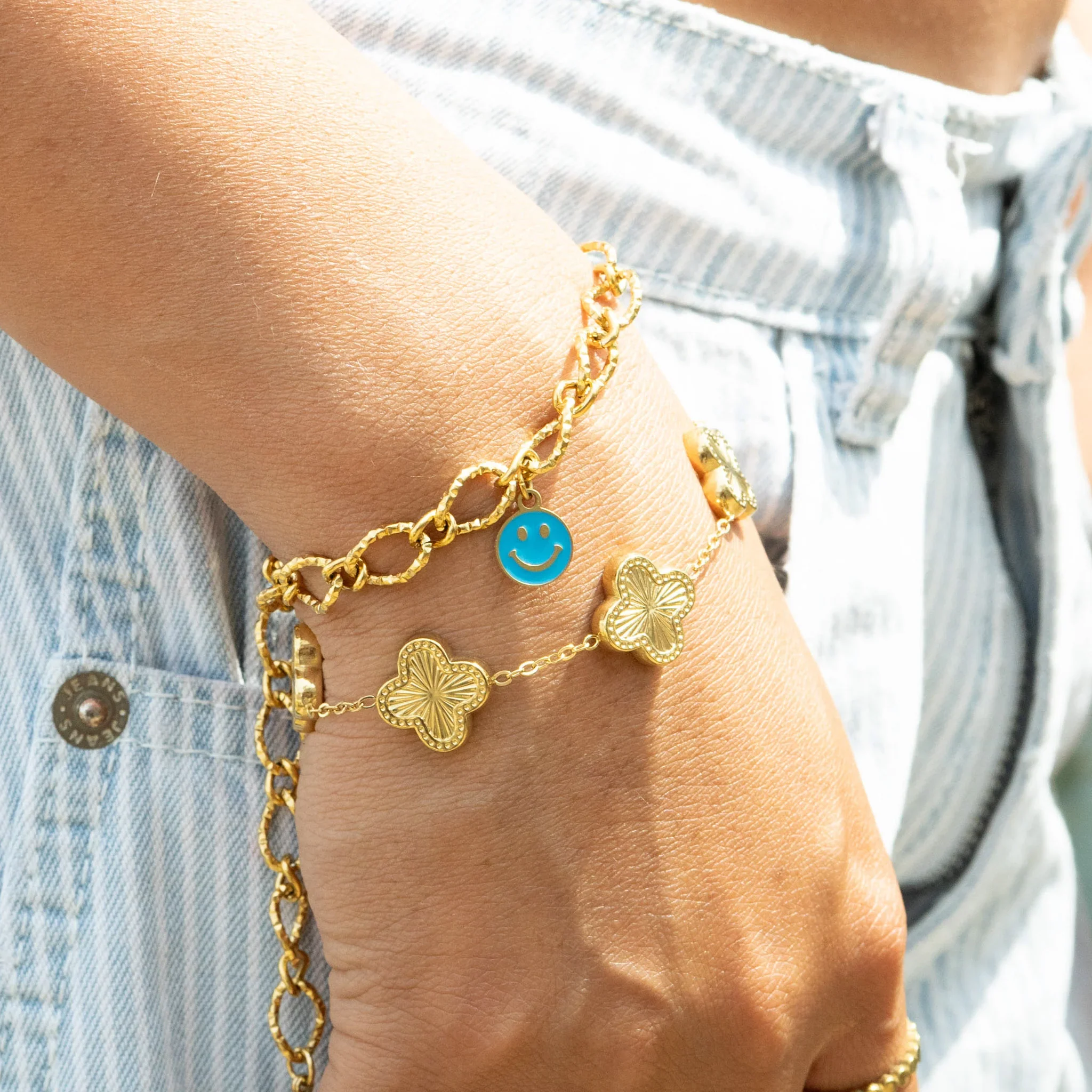 PDL0267 Smiley Face-2.jpg.webp