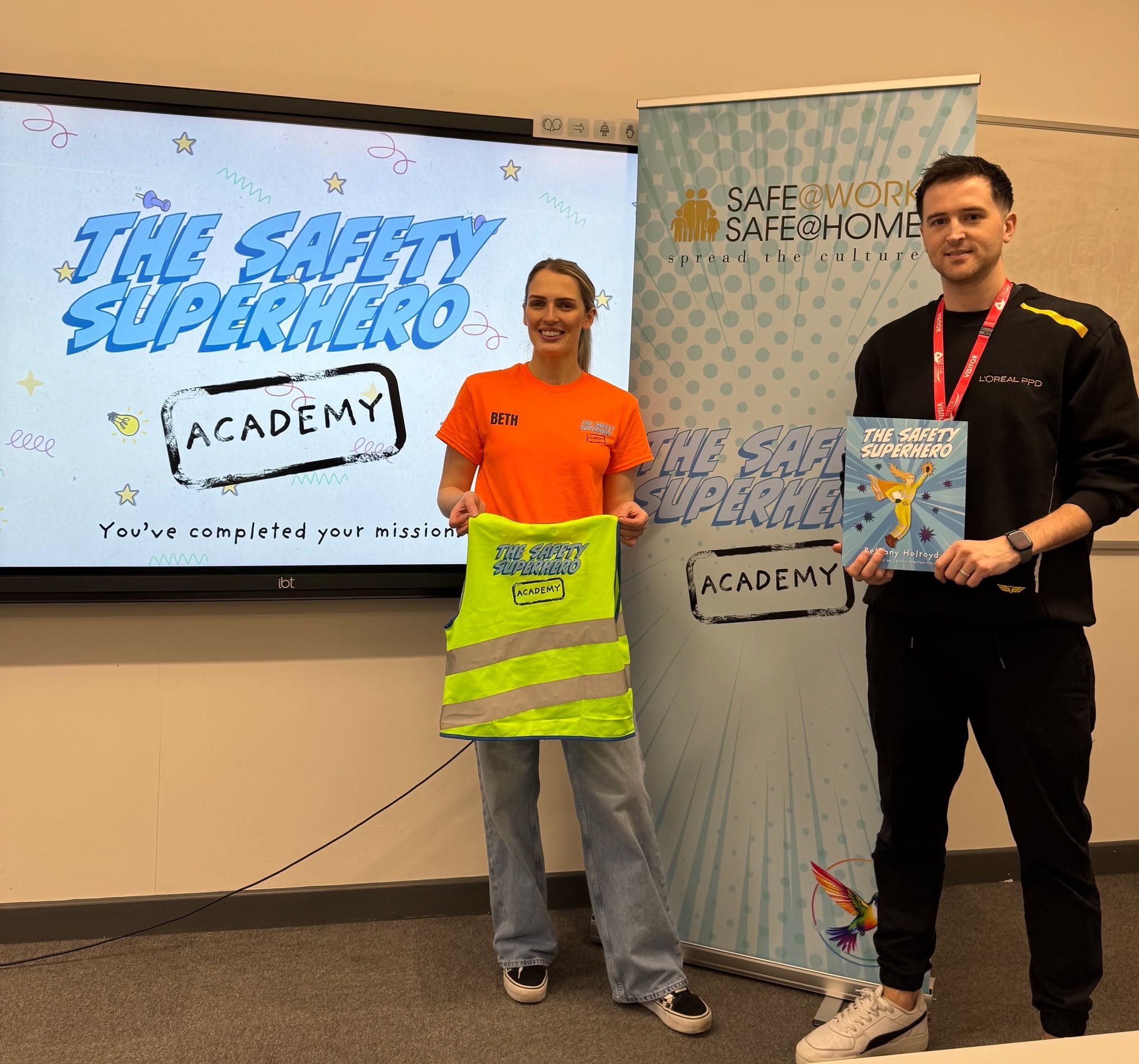 Last week, The Safety Superhero Academy&reg; delivered three sessions to years 1, 3 and 5 at Serlby Park Primary Academy in Bircoates, Doncaster. 

The sessions were kindly sponsored by the L'Or&eacute;al Corporate H&amp;S Team through their Safe@Wor