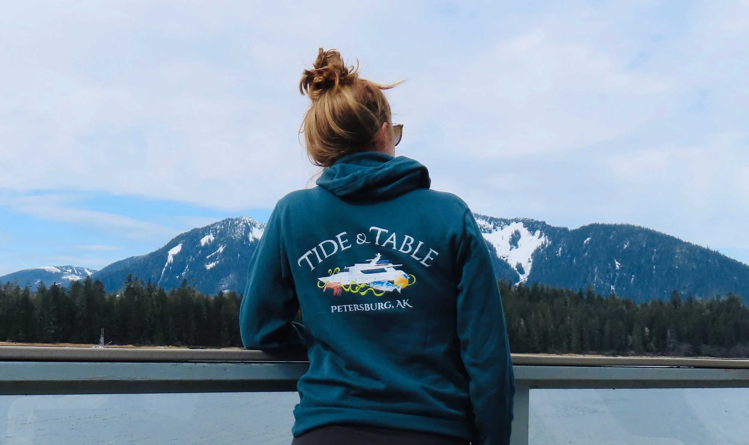 Dauntless Tide & Table Hoodie