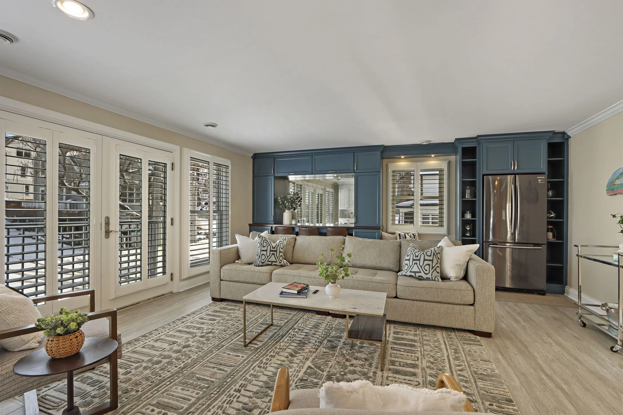 25-web-or-mls-432 Harvard Ave, 5-6, Fontana, WI - 4.jpg