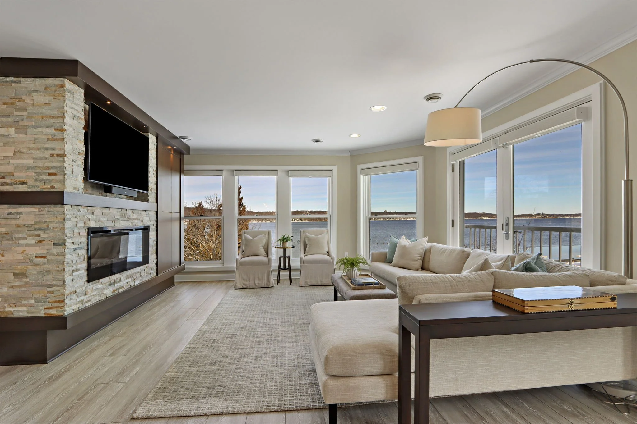 13-web-or-mls-432 Harvard Ave, 5-6, Fontana, WI - 18.jpg