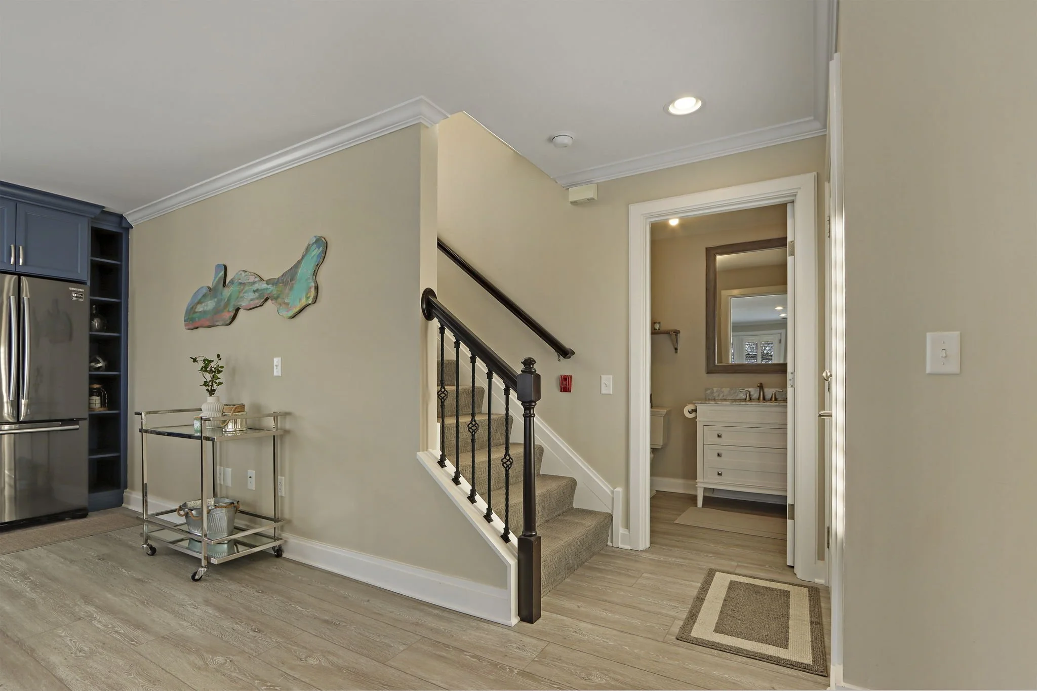 26-web-or-mls-432 Harvard Ave, 5-6, Fontana, WI - 5.jpg