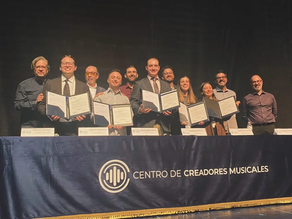 22 y 23 de abril 2024 &bull; la titulaci&oacute;n. Apenas subiendo postcards de esos d&iacute;as. 

Lleno de emociones&hellip; fue todo un viaje. Una etapa incre&iacute;ble, conoc&iacute; bellas personas, aprend&iacute;, mucho se vivi&oacute; y defin