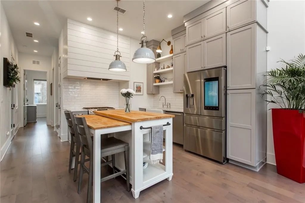 Kitchen1.jpeg