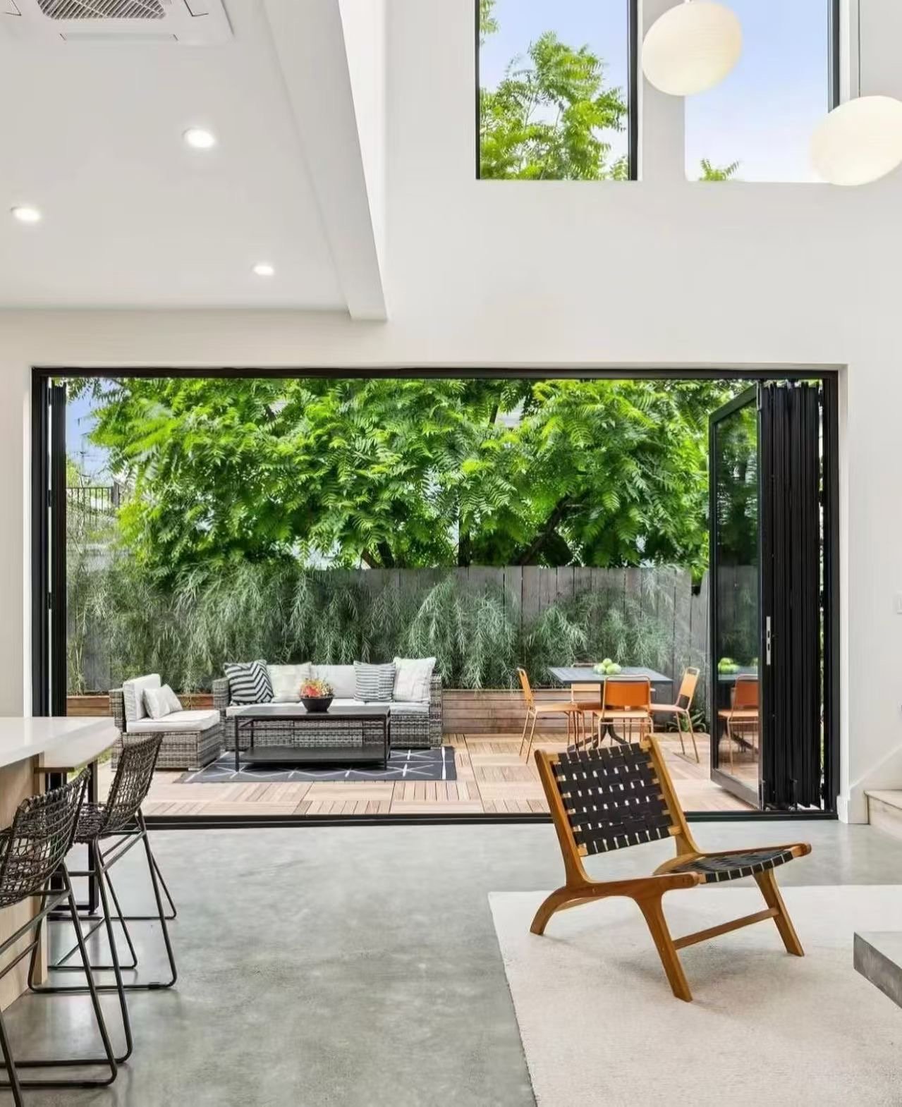 Bi-folding Door
