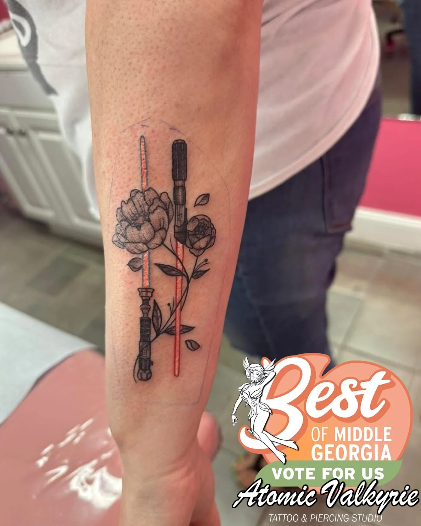 💫May the Fourth be with you!💫
Don&rsquo;t forget to vote at www.votemiddlegeorgia.com daily through May 15th✨
Services->Tattoo/Piercing Parlor->Atomic Valkyrie Tattoo Studio
#maythefourthbewithyou⚔️ #mayfourth #starwarstattoos #lightsabertatt