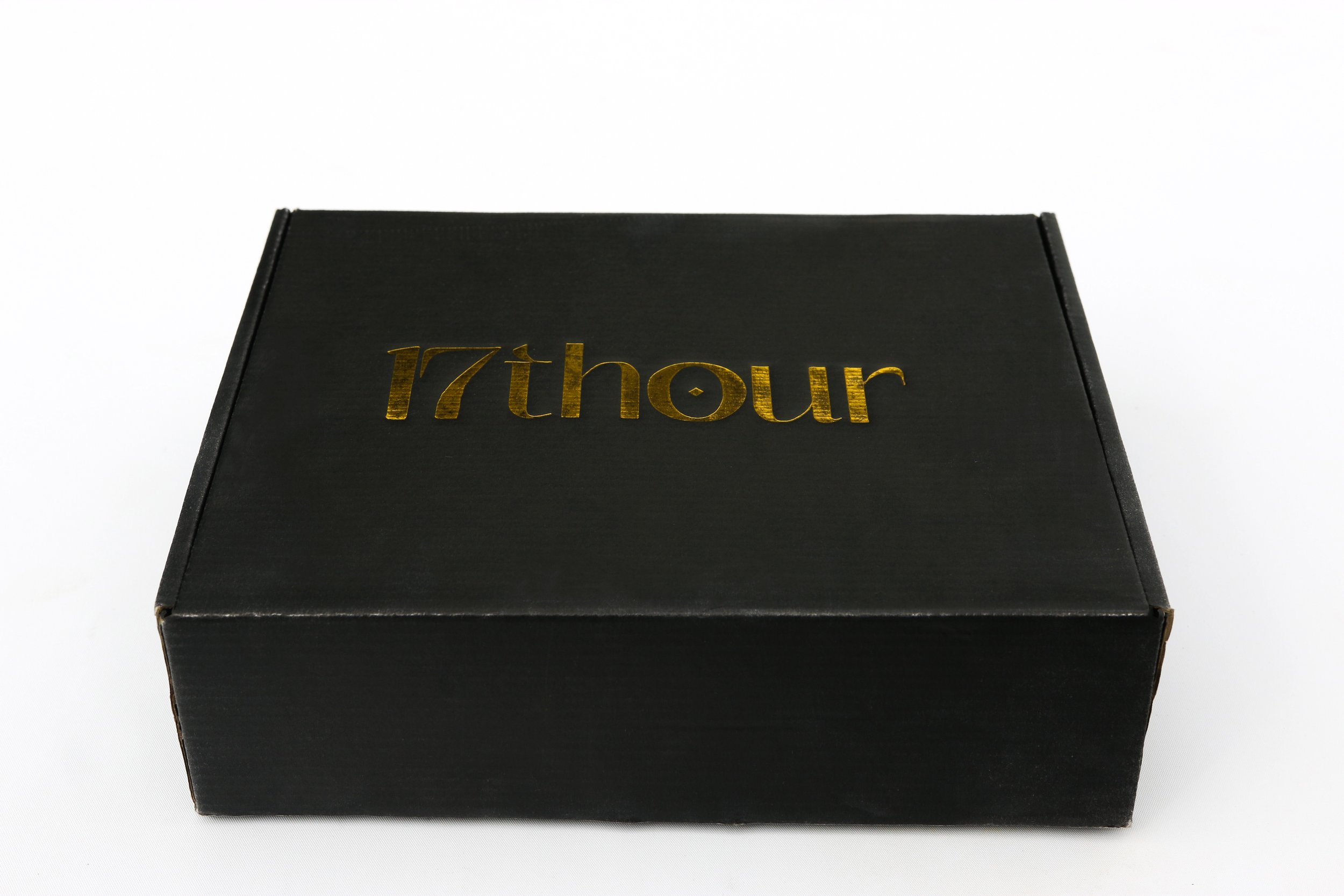 17thour-box-front-face.jpg