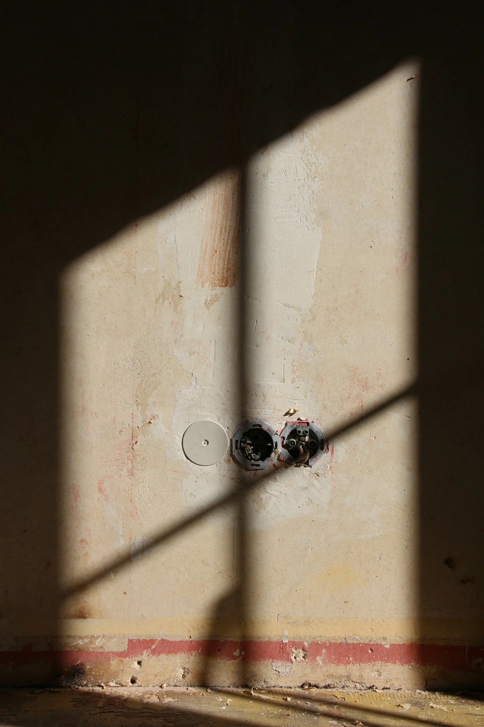 Should You Renovate, Rebuild or Start Again?