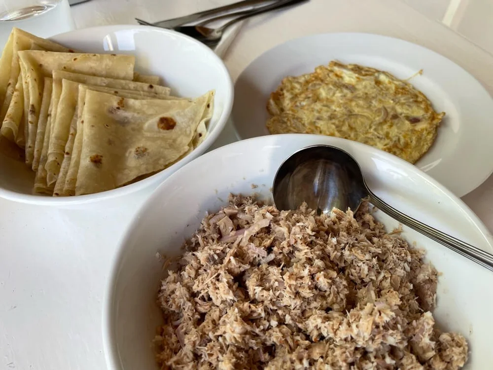manta-retreat-maldivian-breakfast.jpg
