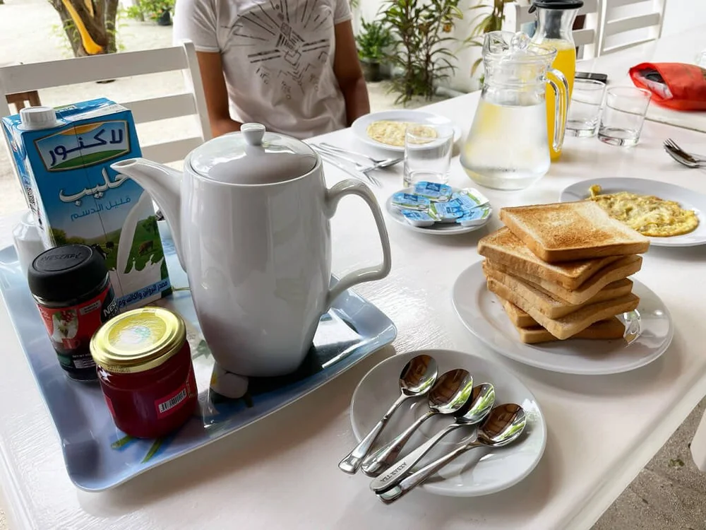 manta-retreat-breakfast.jpg
