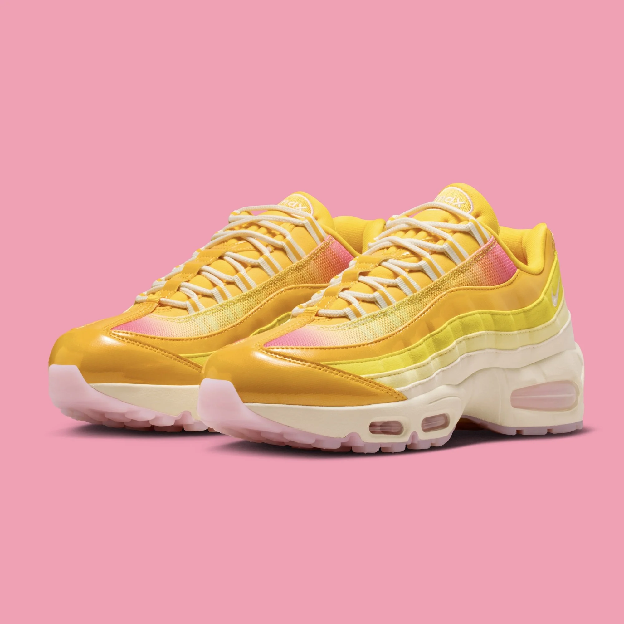 First Look At The New Women’s Air Max 95 “Sunburst”