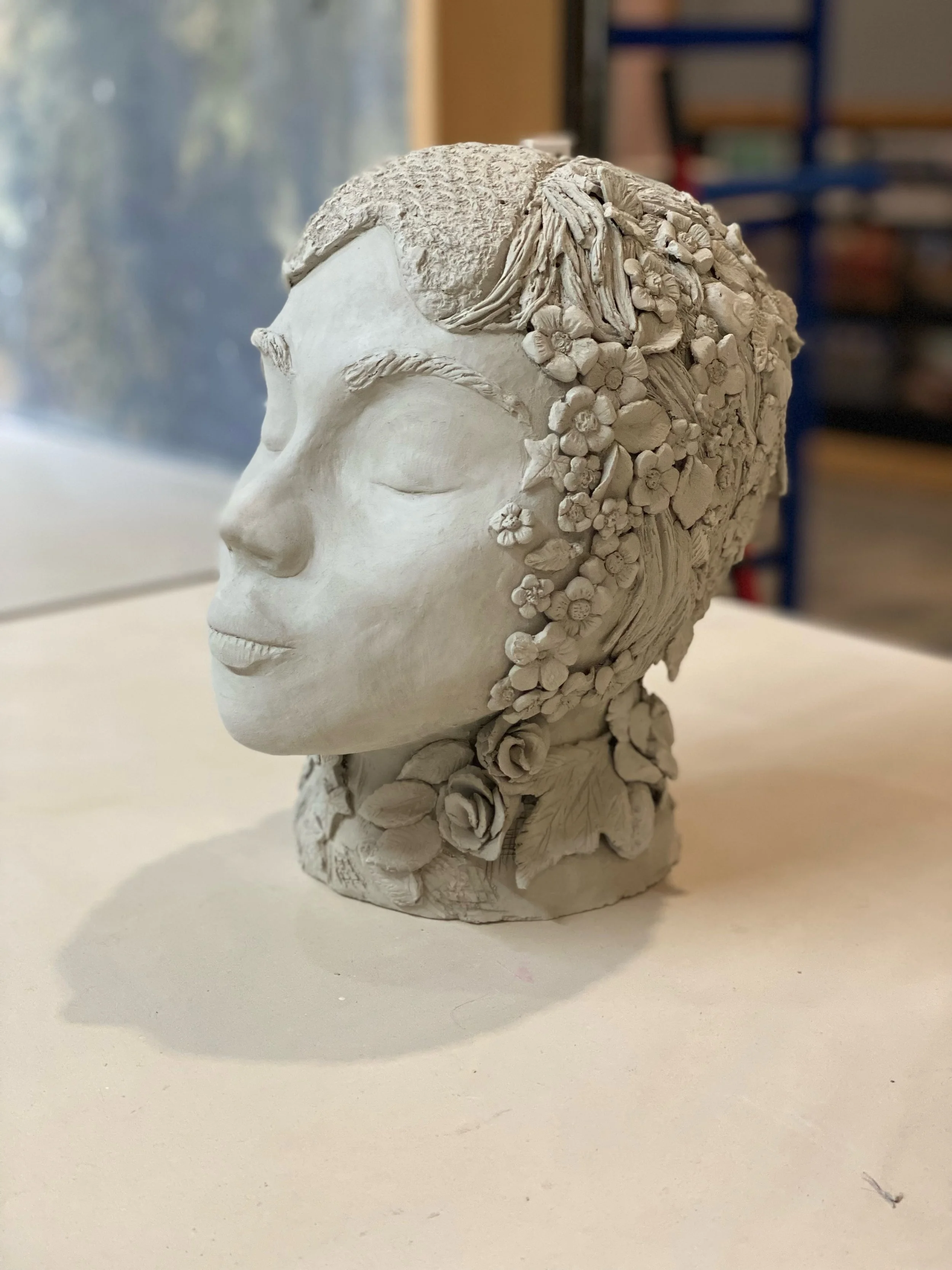 Serious talent alert! Look at these beauties from Mud Rooms member @emmajwbennett 

#sculptureoftheday #pottery #tunbridgewellslife #potteryclasses