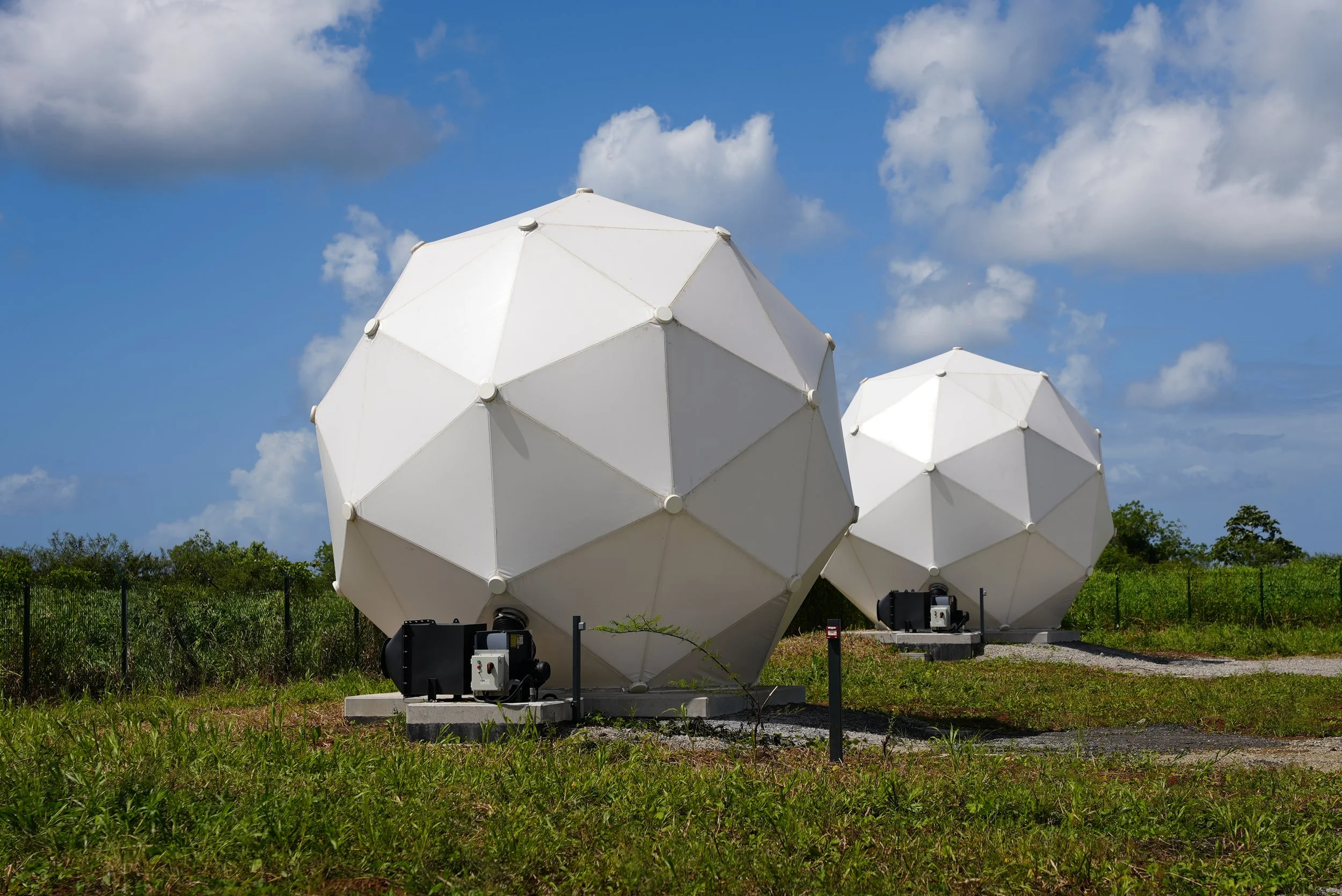 Orange and Eutelsat Open LEO Gateway in Martinique for Coverage Across the Caribbean