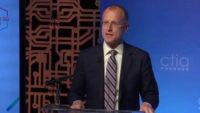 FCC Chair Calls for Multiple Satellite-to-Phone Players Beyond Starlink