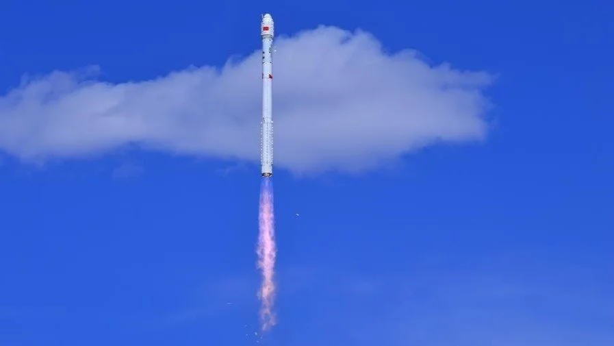 Chinese Firm Spacesail Demos First D2C Voice Call with Standard Smartphones