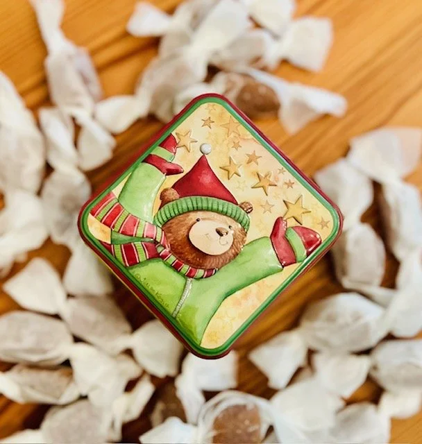 🎄 Christmas Square Tin — Filled with 4oz of Our Signature Sea Salt Caramels 🎄