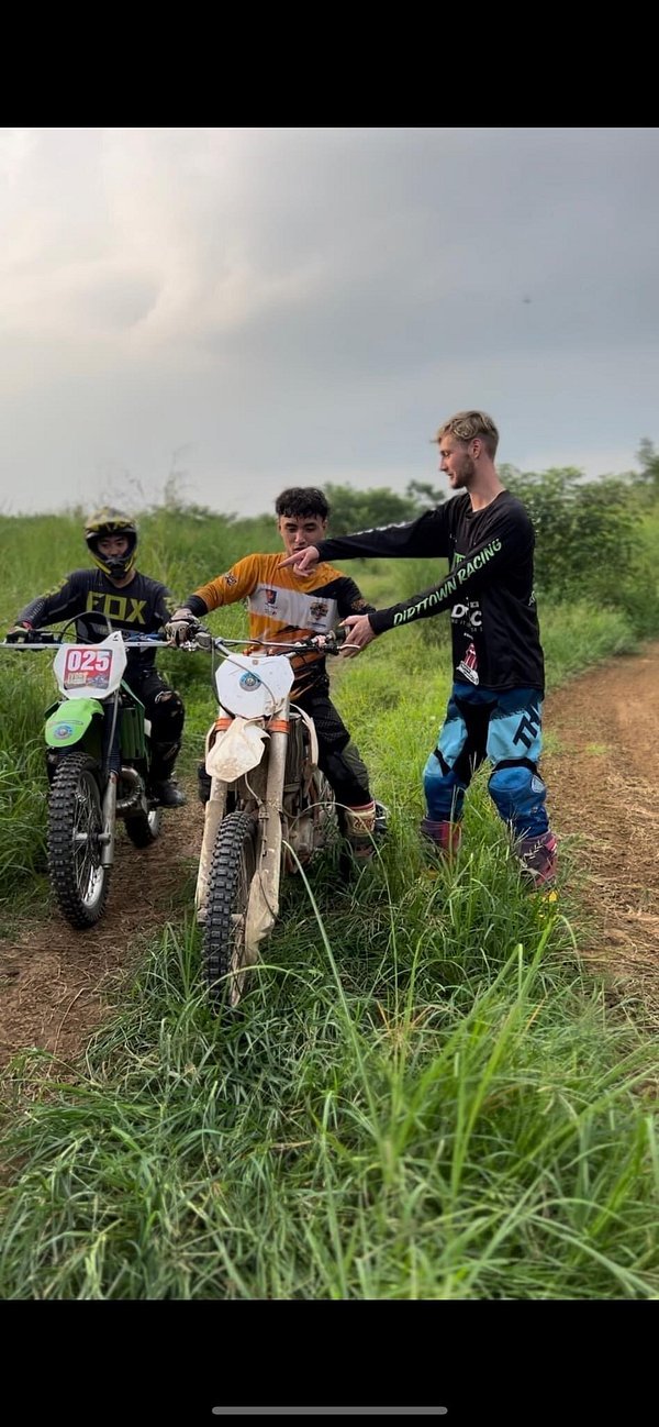 Gold off-road training