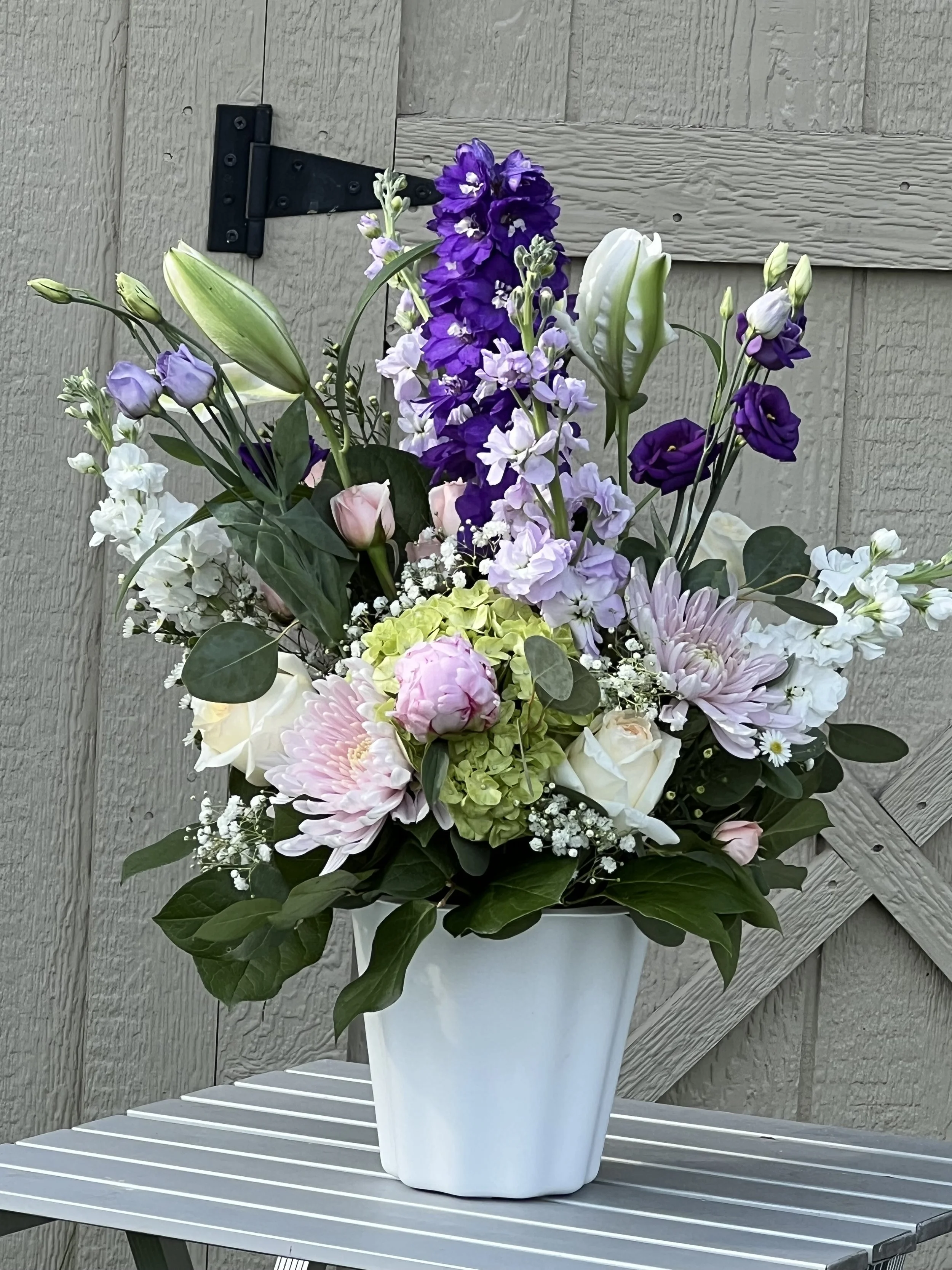 Favorite Colors Urn can be personized