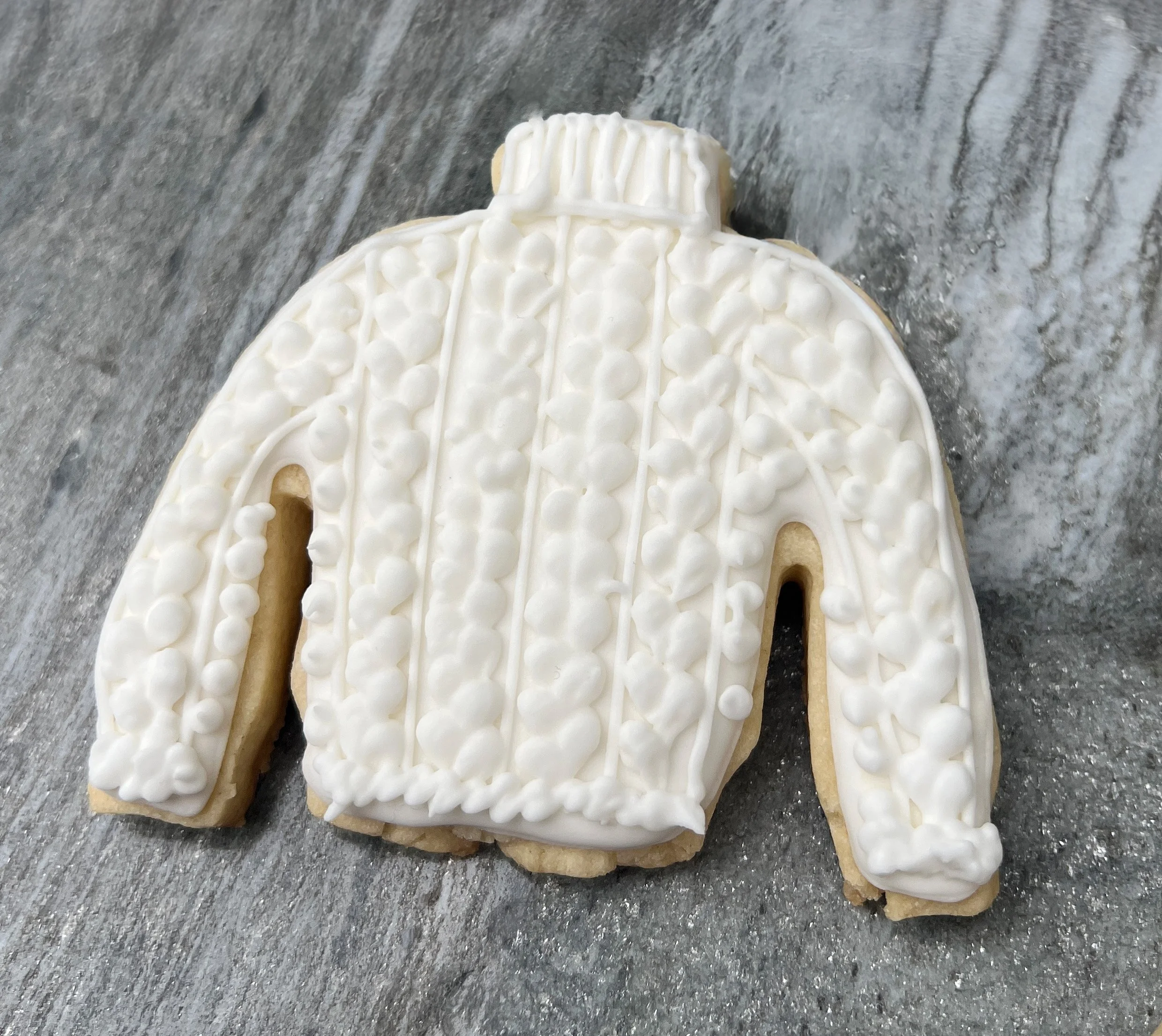 SWEATER COOKIE.jpg