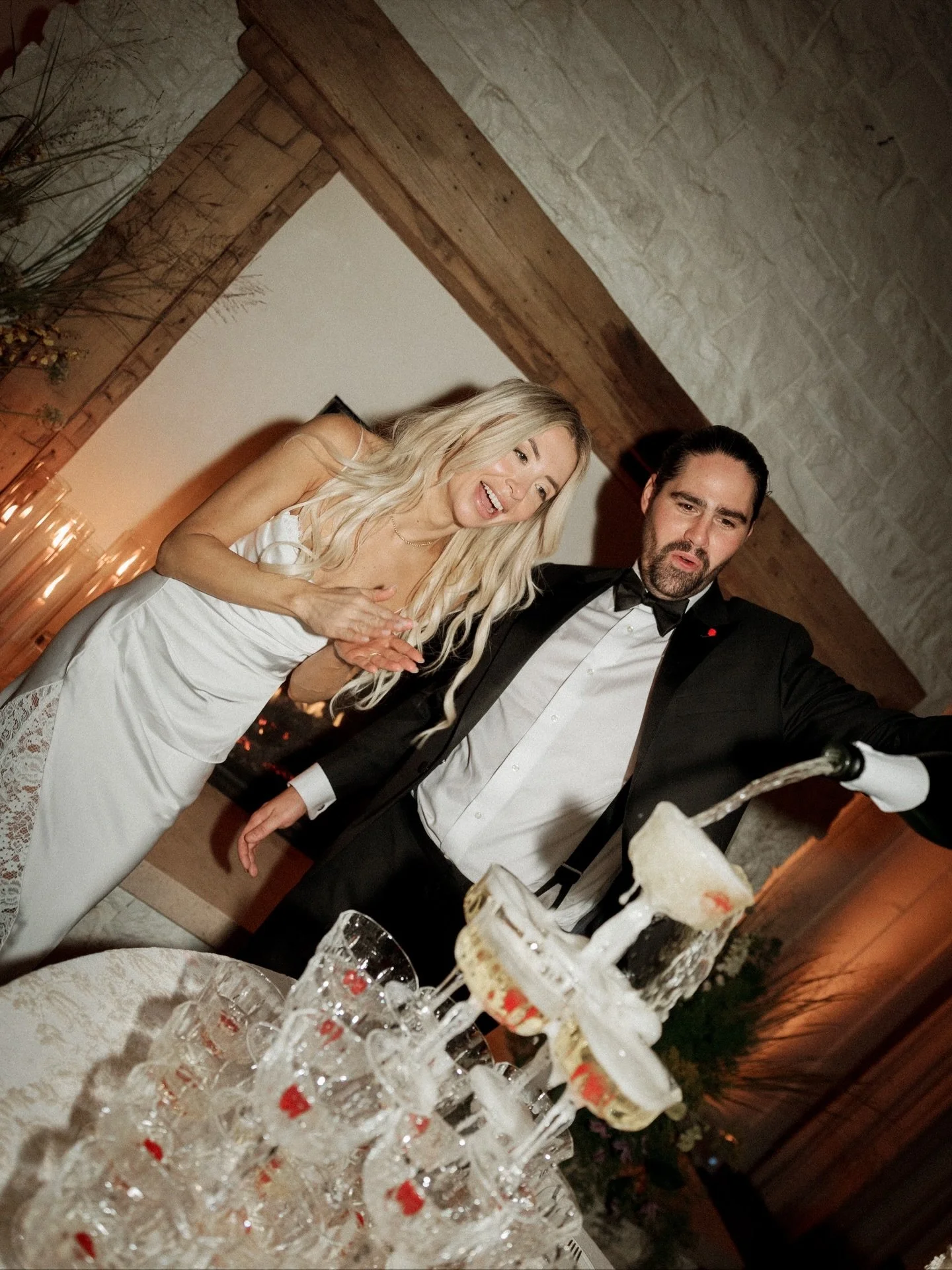 The cherry on top 🍒

Photo @morgan_stoddard 
Florals @aivyfloralstudio 
Venue @matteistavernauberge 
Cake @ladolcevita_catering 
Beauty @teamhairandmakeup 
Linens @bbjlatavola 
DJ @secondsong_official