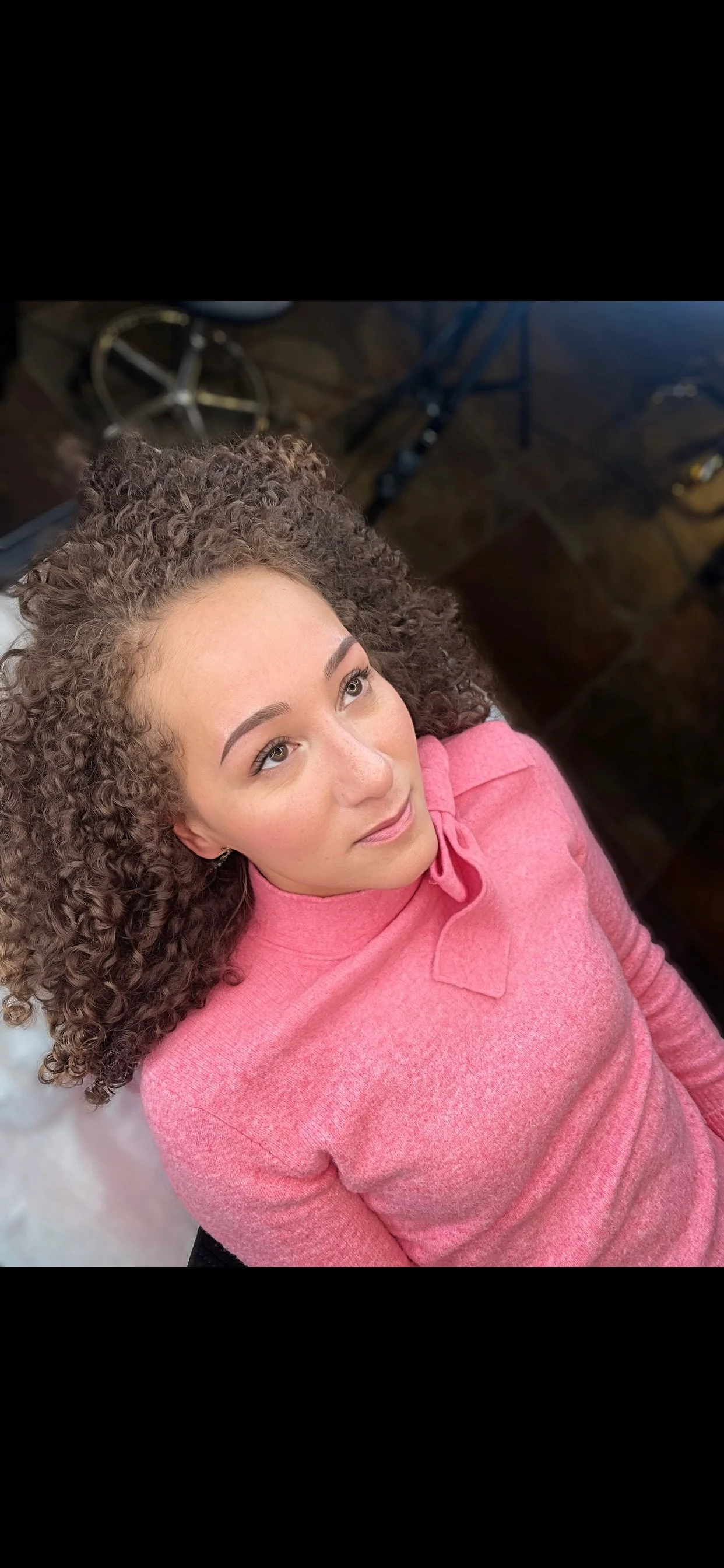Facetune_11-02-2025-17-40-31.jpeg