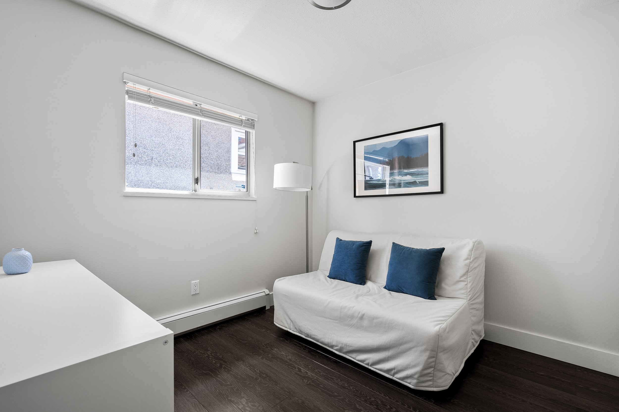 1050-E-10th-19.jpg