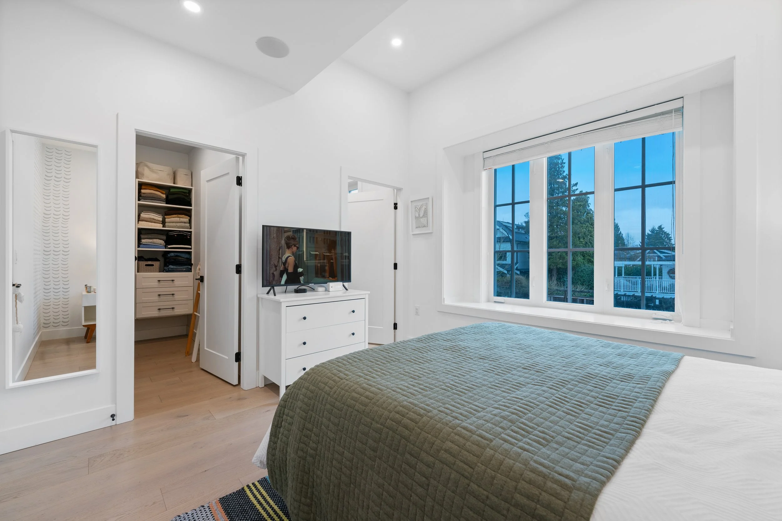 978-E-13th-Ave-23 - Copy.JPG