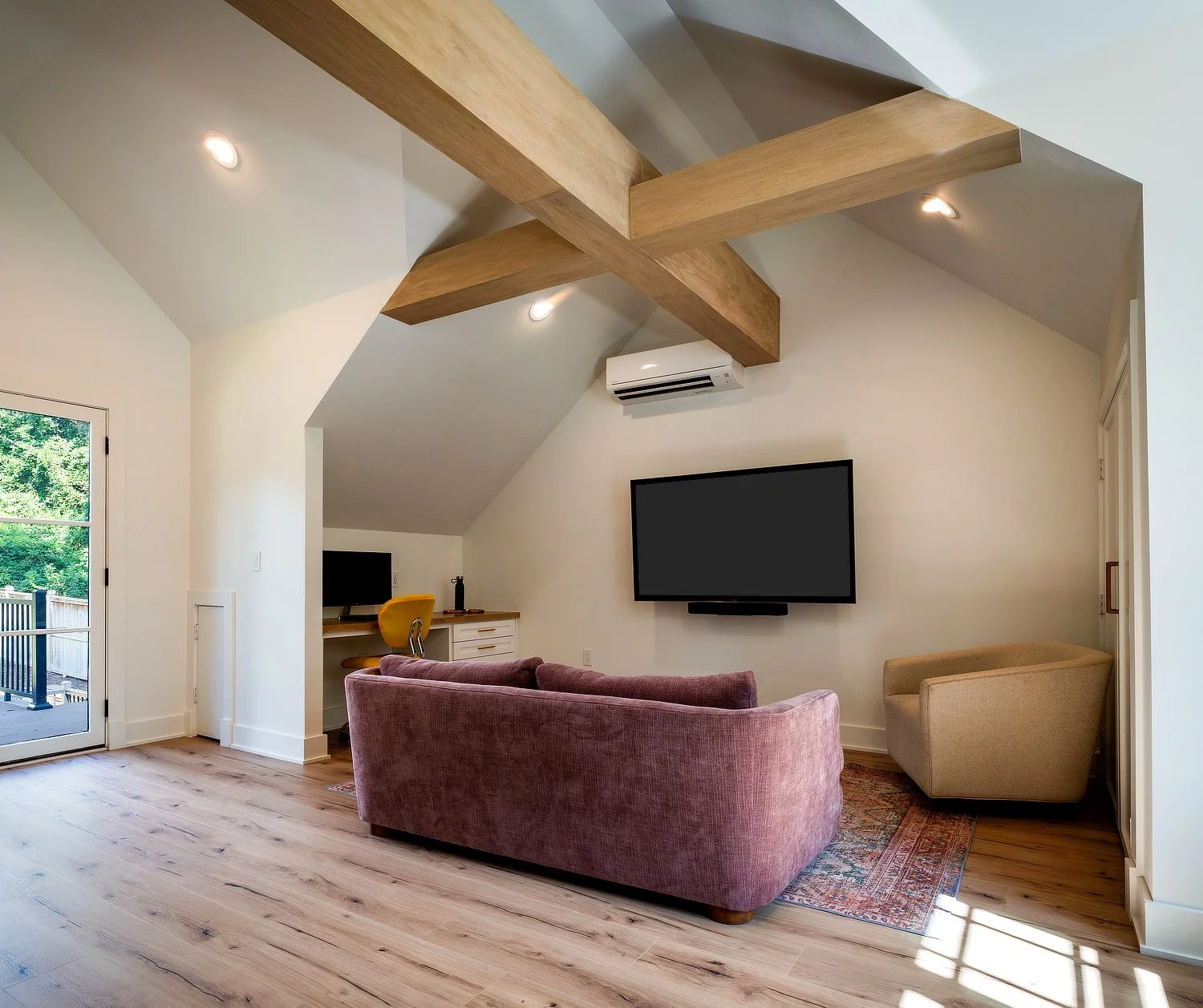 A7408571 copy-2-WEB.jpg