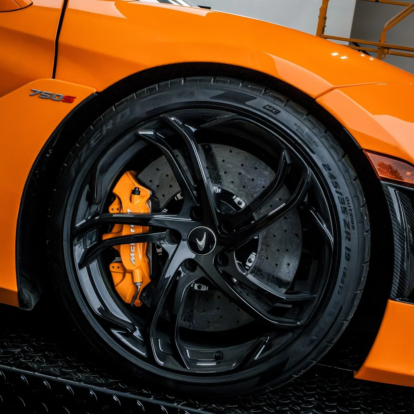 up close as always.

always editing.

#mncec #automotivephotography #cars #cartography #photooftheday #lightroom #photoediting #adobelightroom  #canonphotographer #mclaren #mclarenw1 #mclaren750s #orange #macrophotography