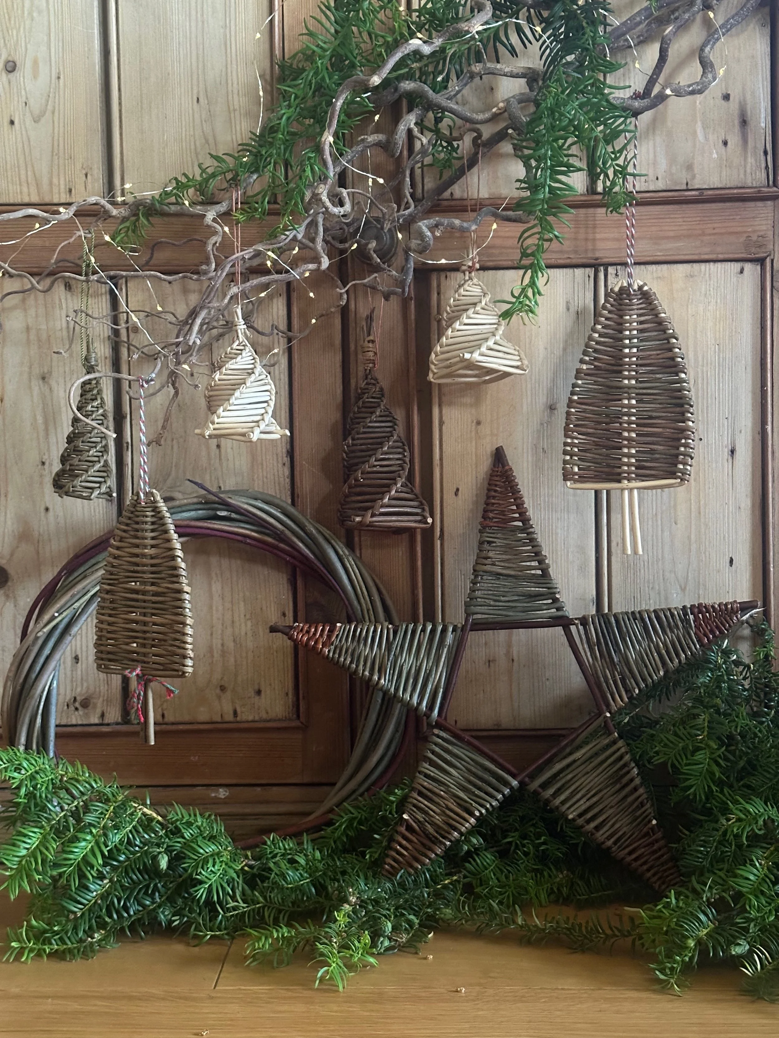 willow stars, spirals, wreaths, decorations
