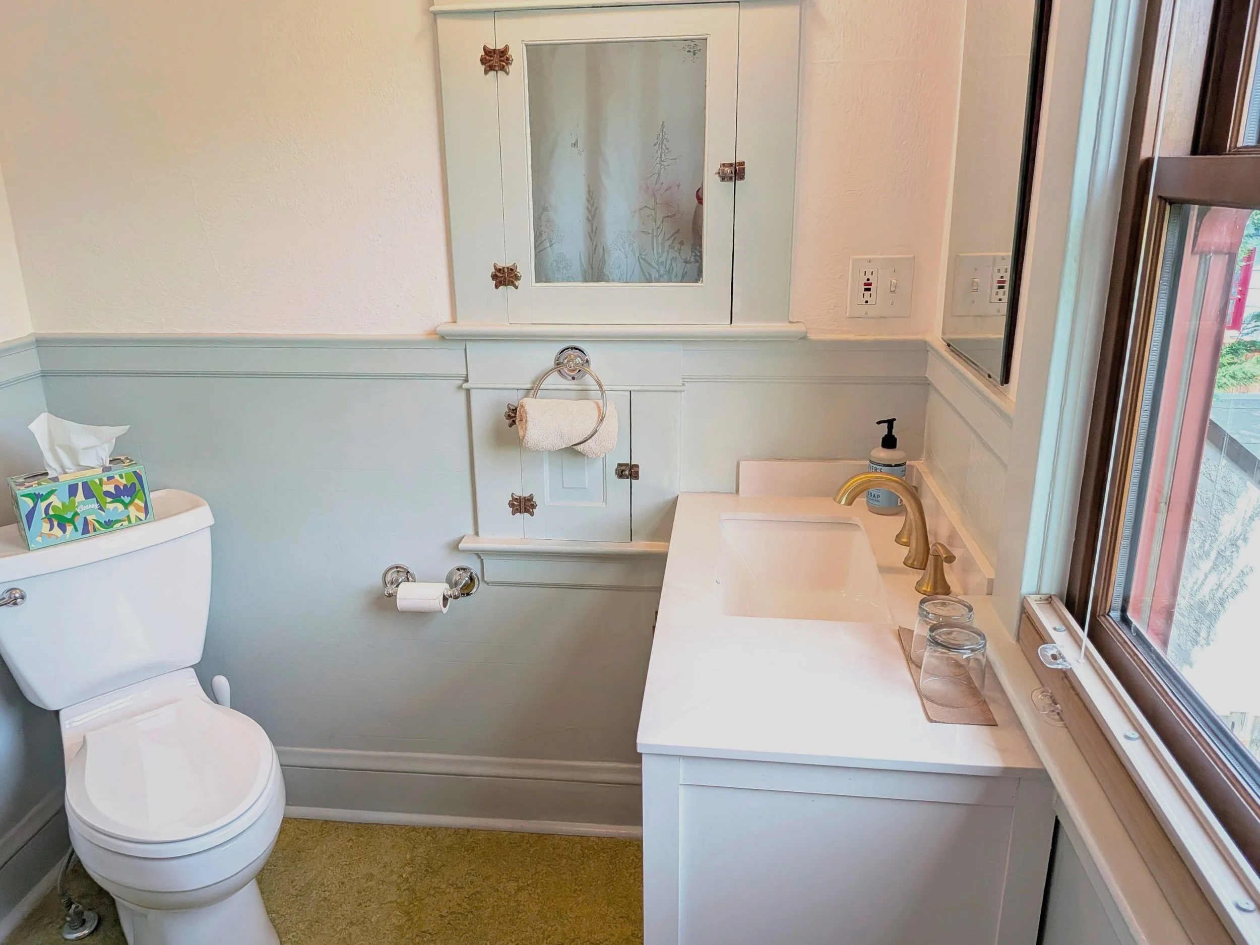 Ken Kesey Bathroom 1.jpg