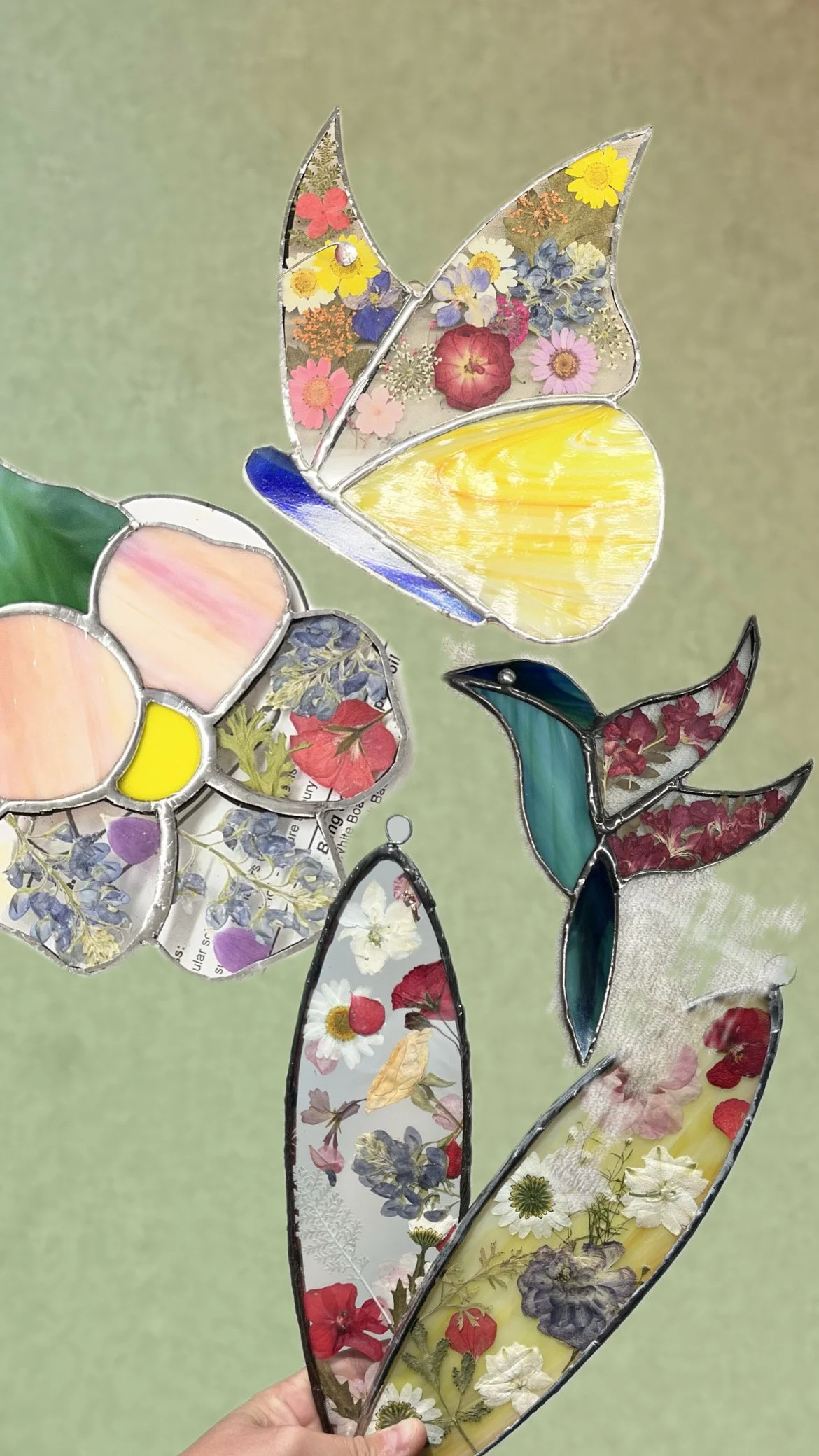 Pressed Flower Inclusions