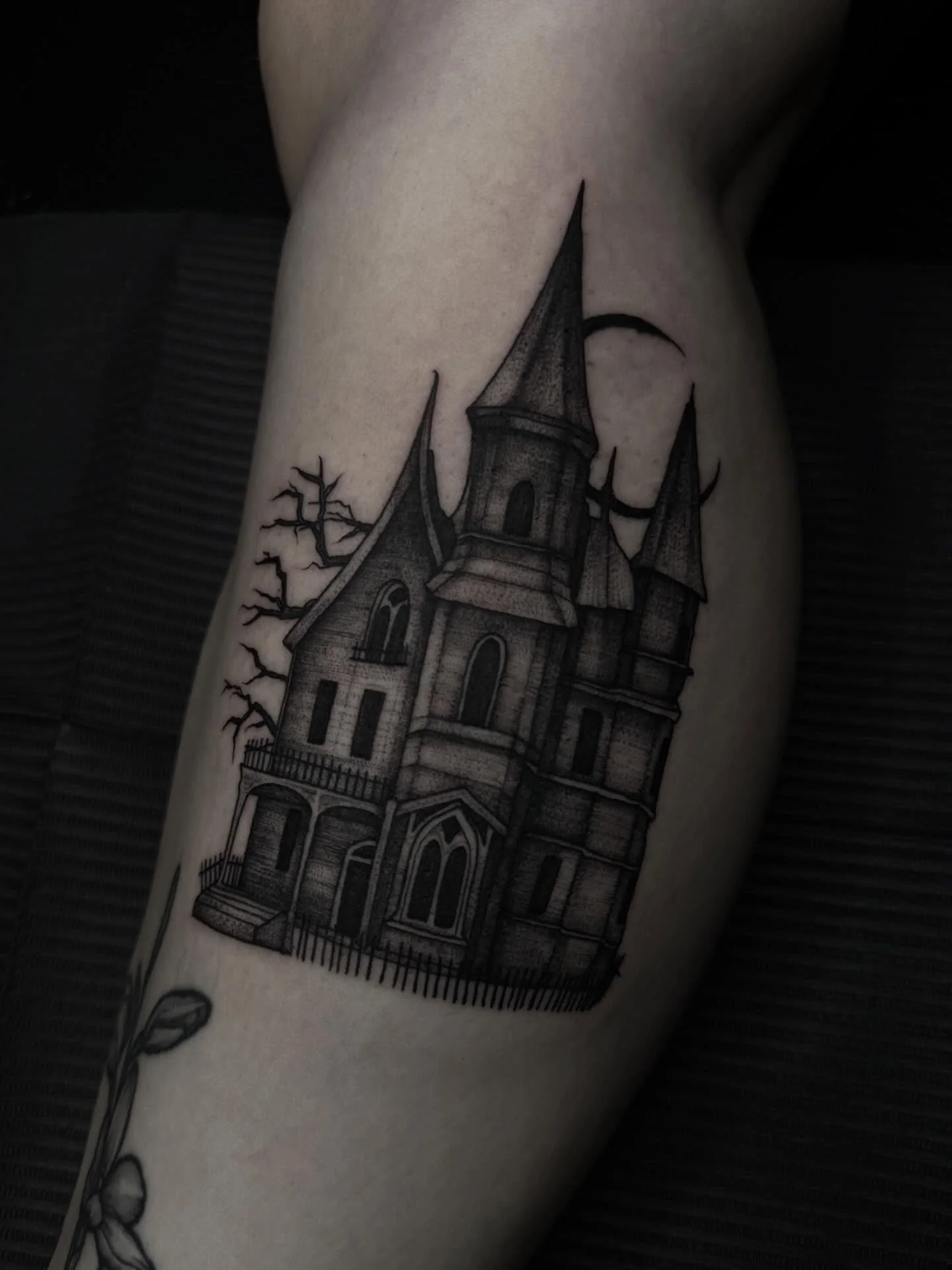 Spooky house for Lana 🖤
Always a pleasure! Thank you :)
