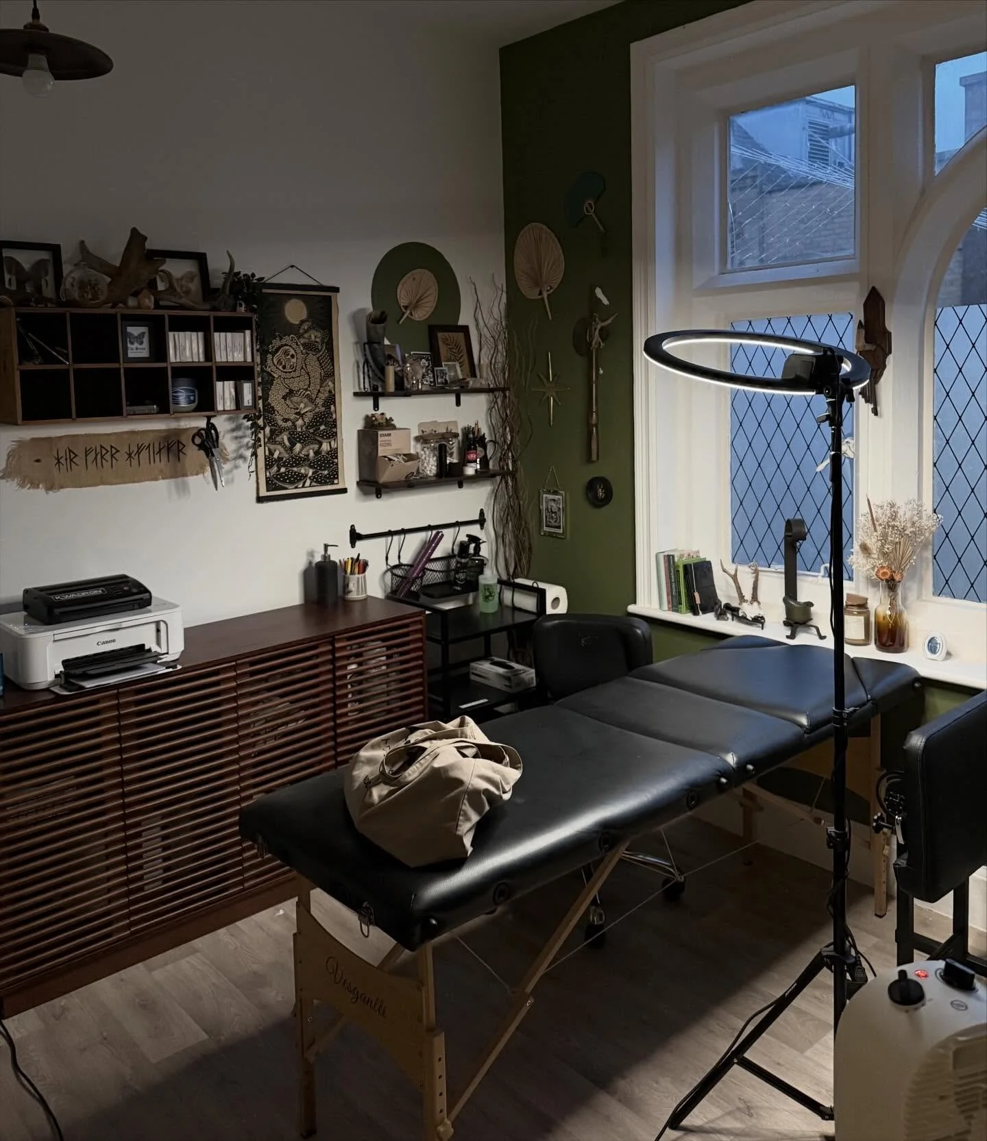 I have officially moved studios! 
I will now be working alongside the lovely ladies @bethanysophtattoos &amp; @jordanelliot_tattoo at the NEW upgraded @blackrabbitatelier 🖤

Don&rsquo;t worry, @the.nordic.cave will still be my thang online. My bits 