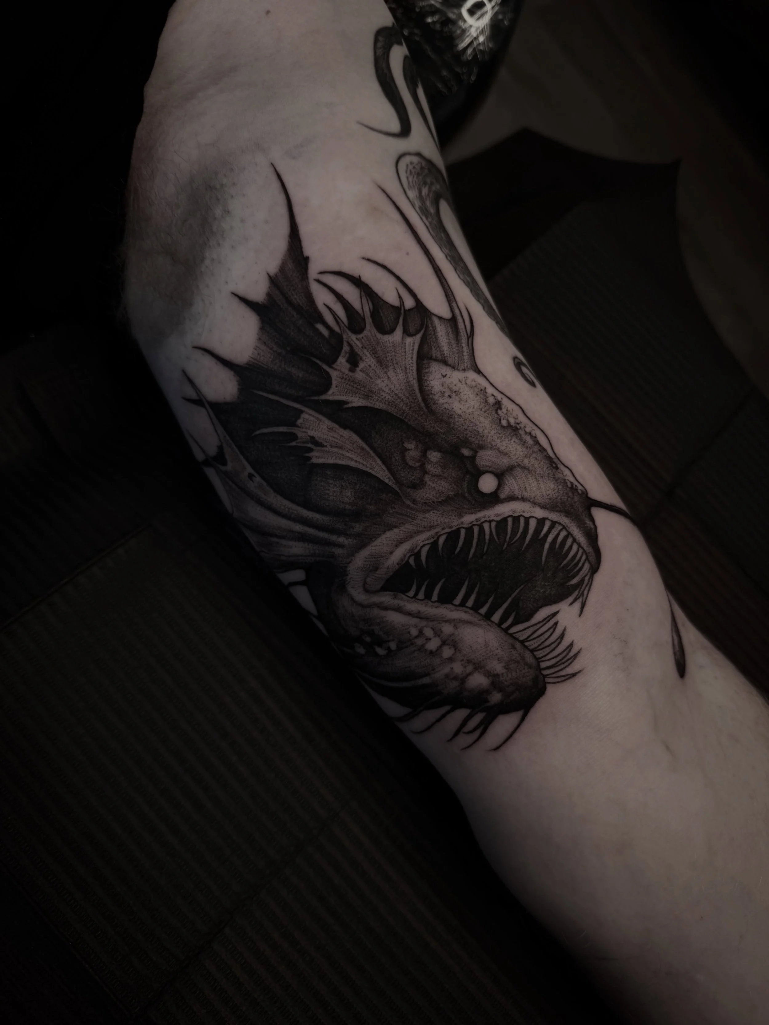 Chipping away at this deep sea creature sleeve. I absolutely LOVE making sea creatures. It&rsquo;s my favourite 🧜🏻&zwj;♀️