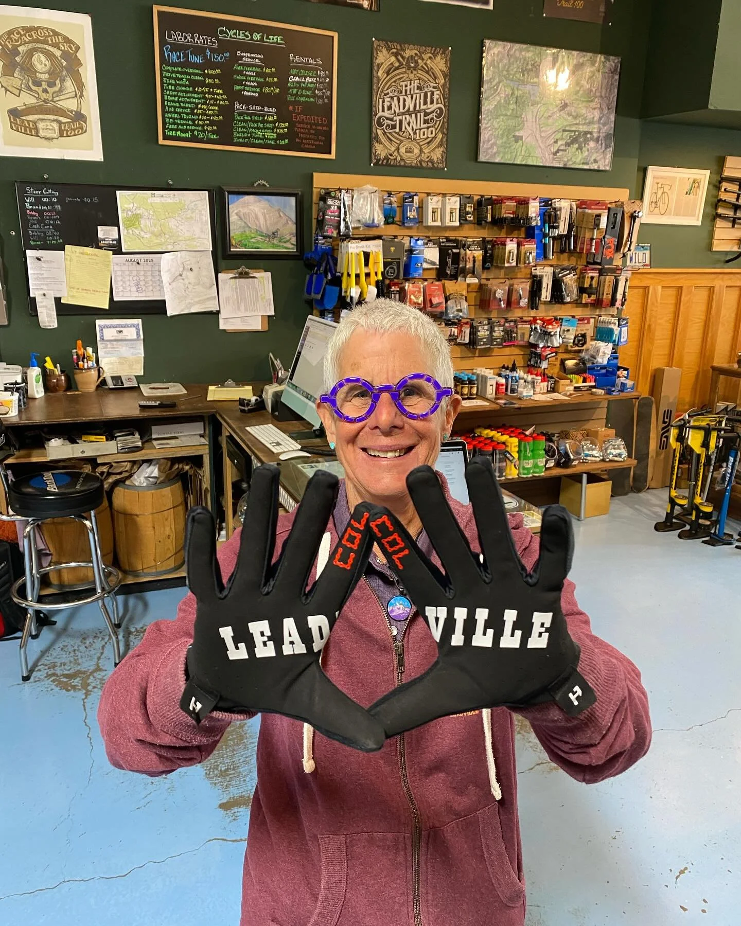 Your leadville race gloves have arrived!!
#fire @handupco