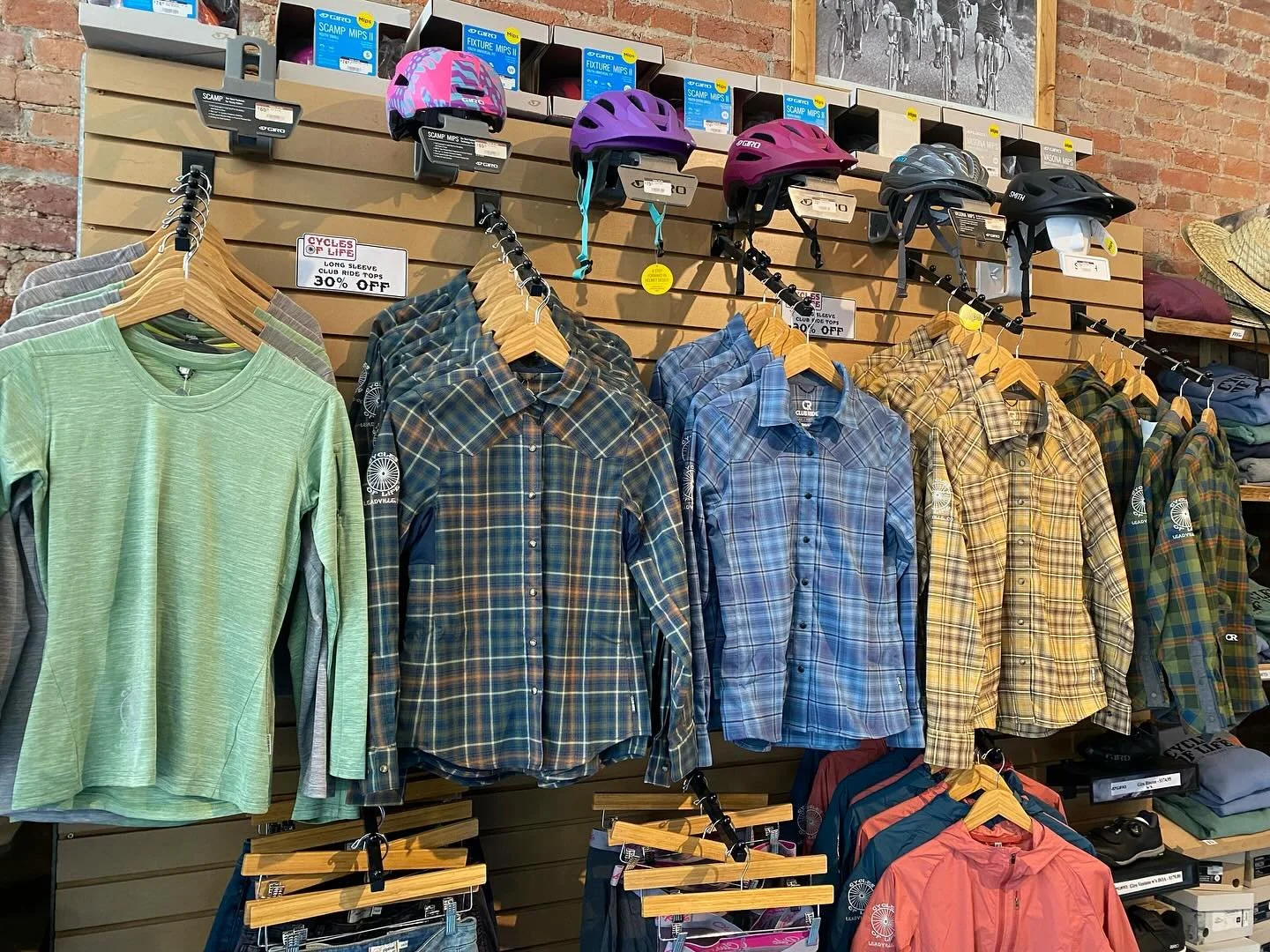 All Club Ride winter clothing is 30% off this weekend!!