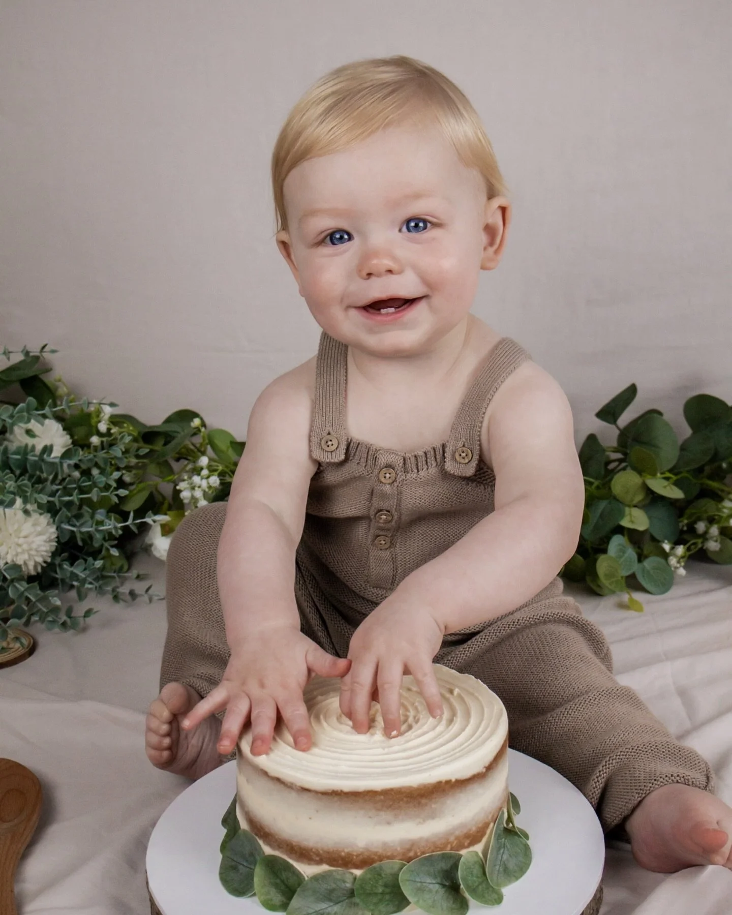 Little hands exploring, curious eyes sparkling,
and a cake that never stood a chance&hellip;
This little cutie understood the assignment &mdash;
messy, adorable, and absolutely unforgettable. 🤎