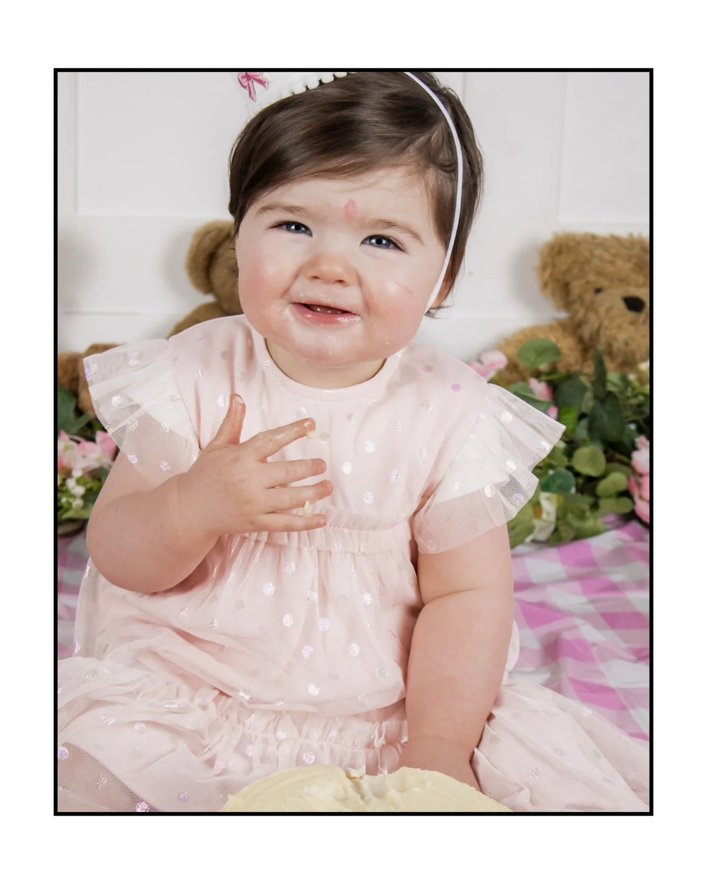 Turning ONE is a big milestone &mdash; and cake smash sessions are the sweetest way to celebrate it 🎂✨