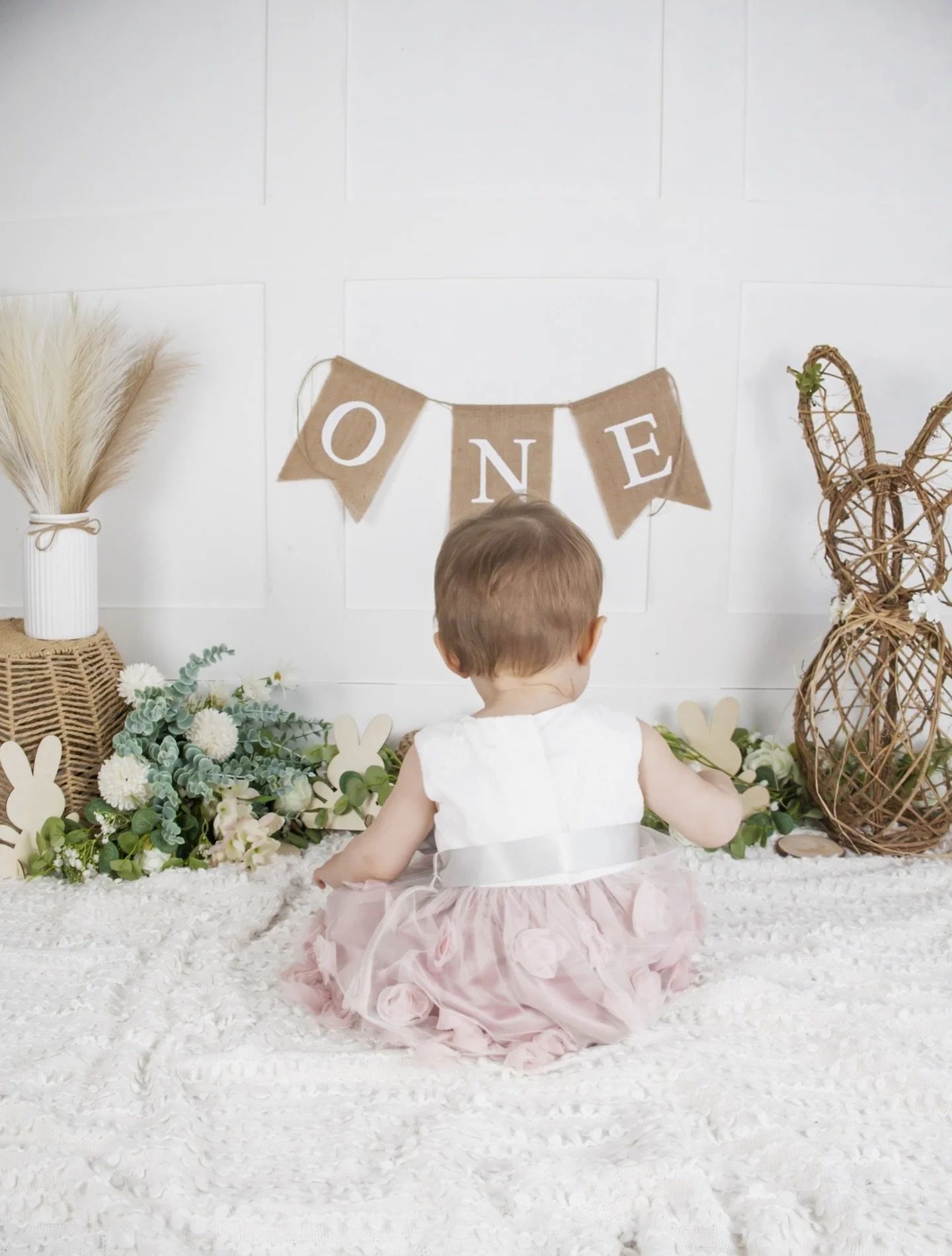 ✨ Milestone Birthday Sessions ✨
Simple. Timeless. Beautiful.

No cake smash.
No bright setups.
Just your little one, exactly as they are in this season.

Soft textures, neutral tones, delicate details &mdash; creating images that feel natural and ful