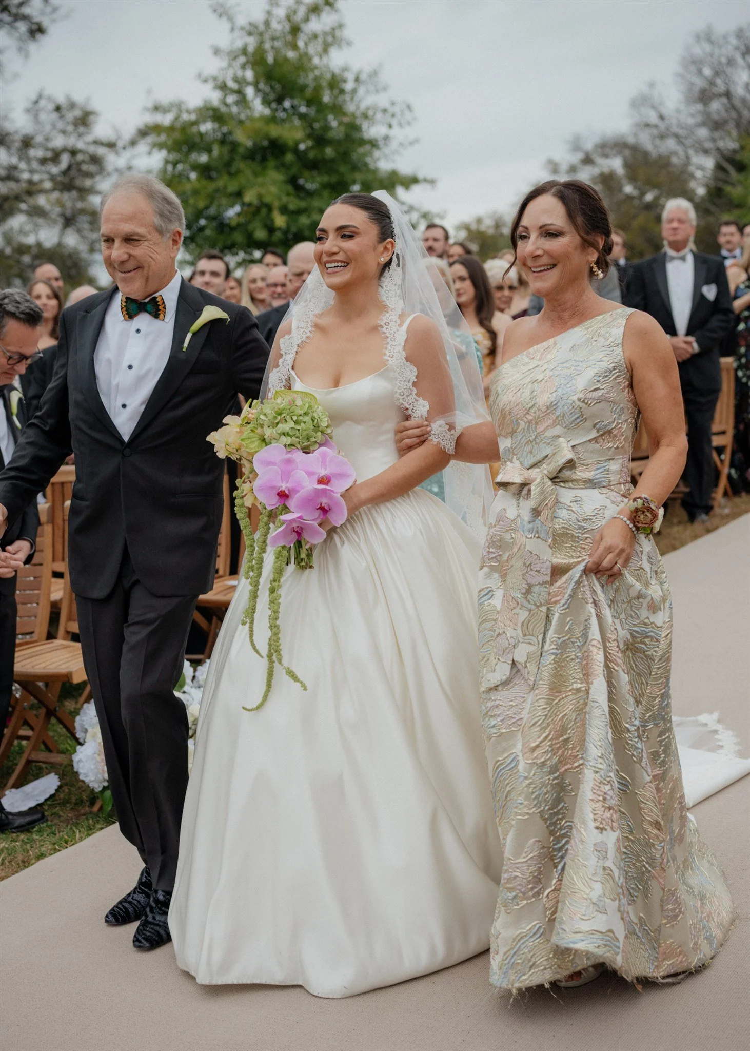 38-Claire and Alex Sneak Peeks Sneak Peeks.jpg