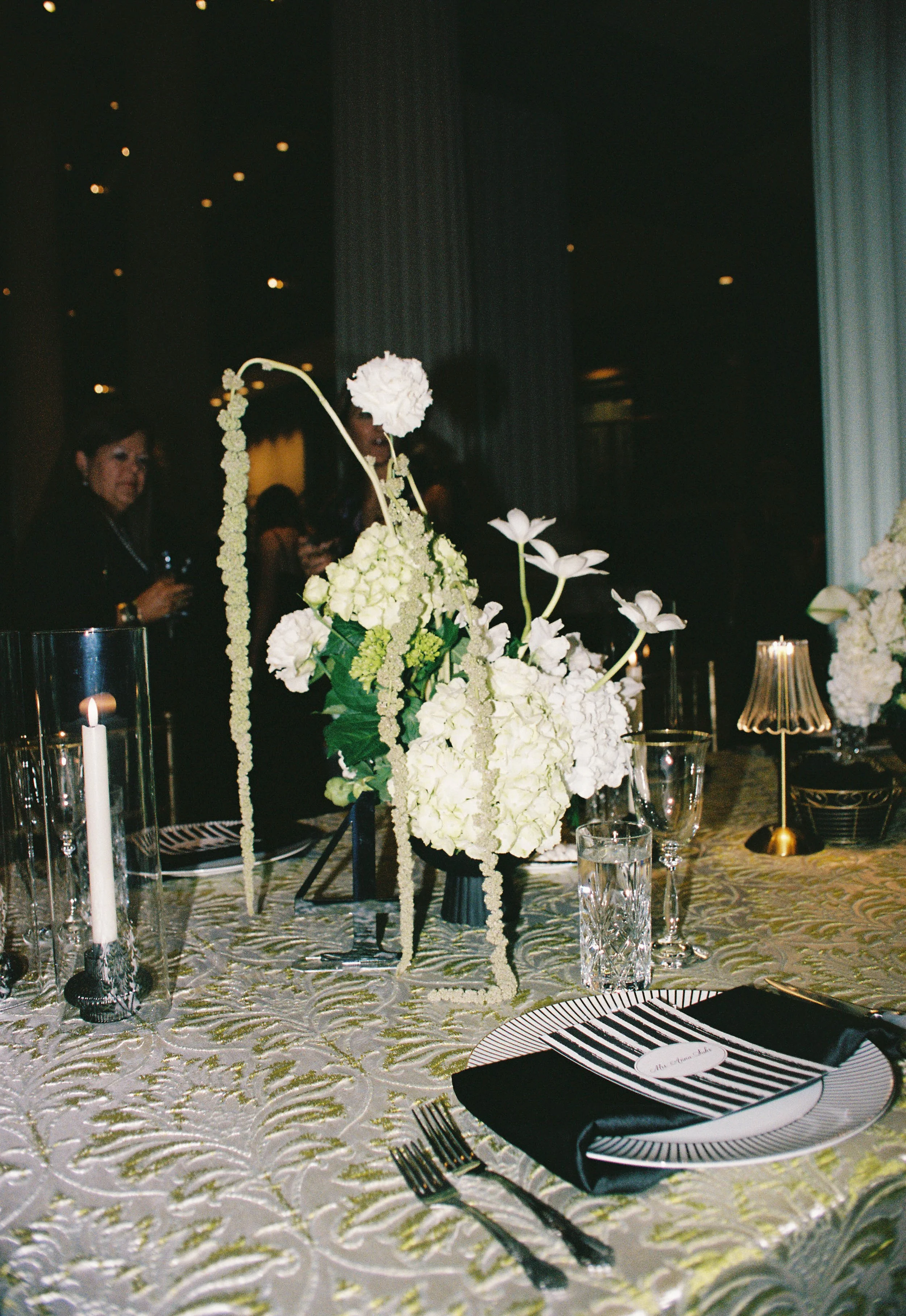 AT_2707_Portra 400_366102-R1-035-16.jpg