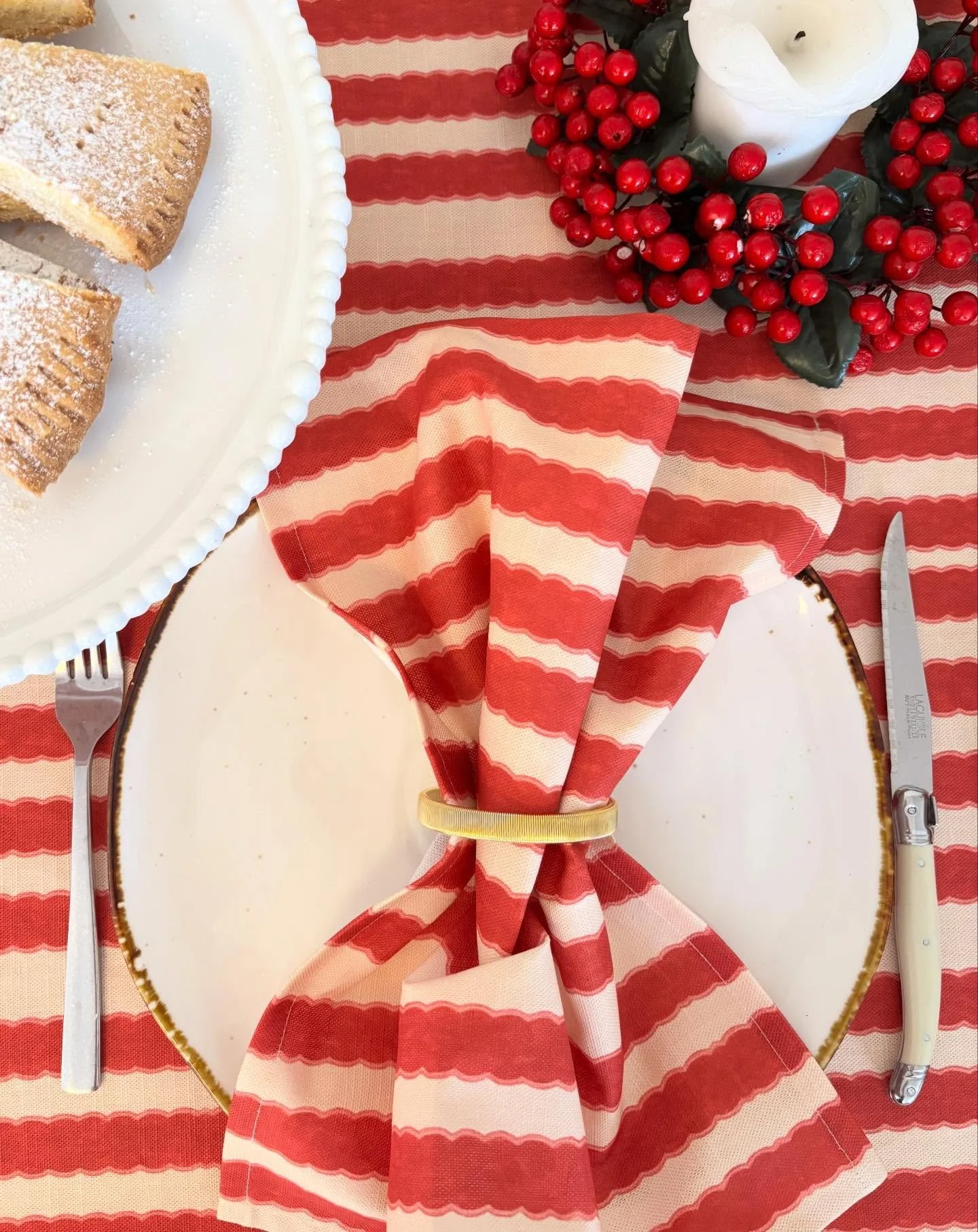 The &lsquo;Joy&rsquo; set of four napkins is the perfect addition to your Christmas tablescape. Limited stock available. Shop via the link in bio.