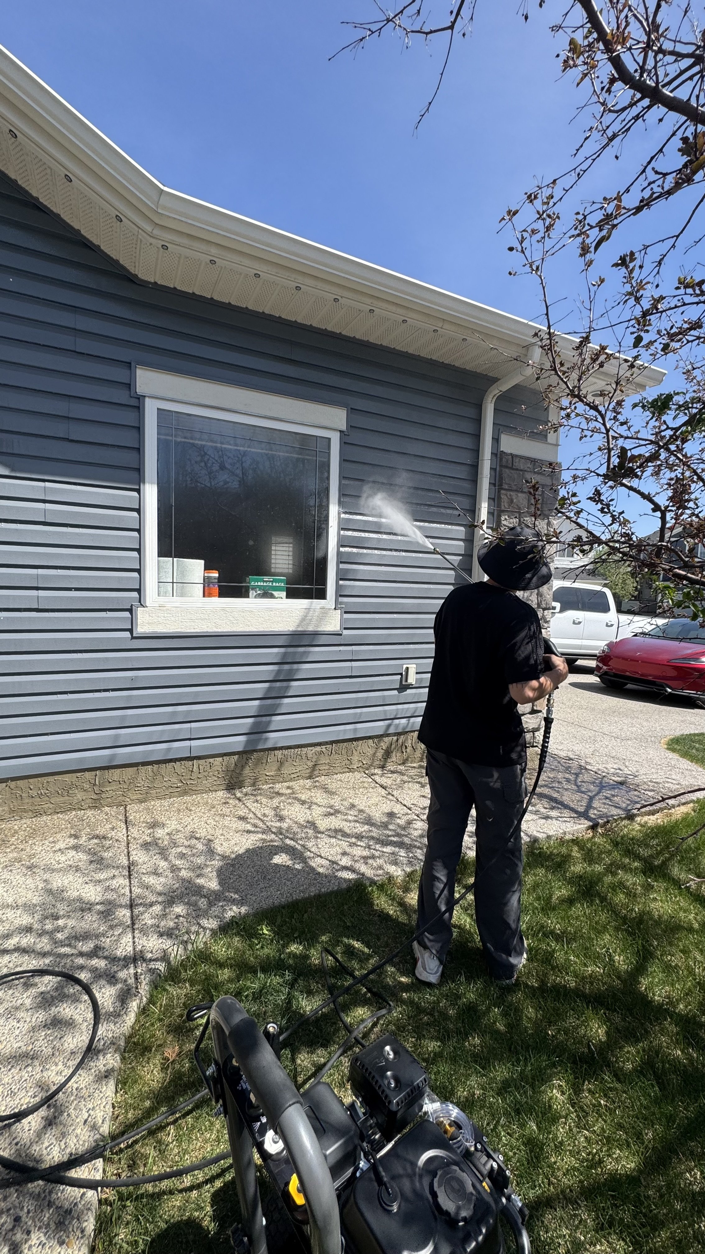 House Washing in Calgary: Why Soft Washing Protects Your Home’s Exterior