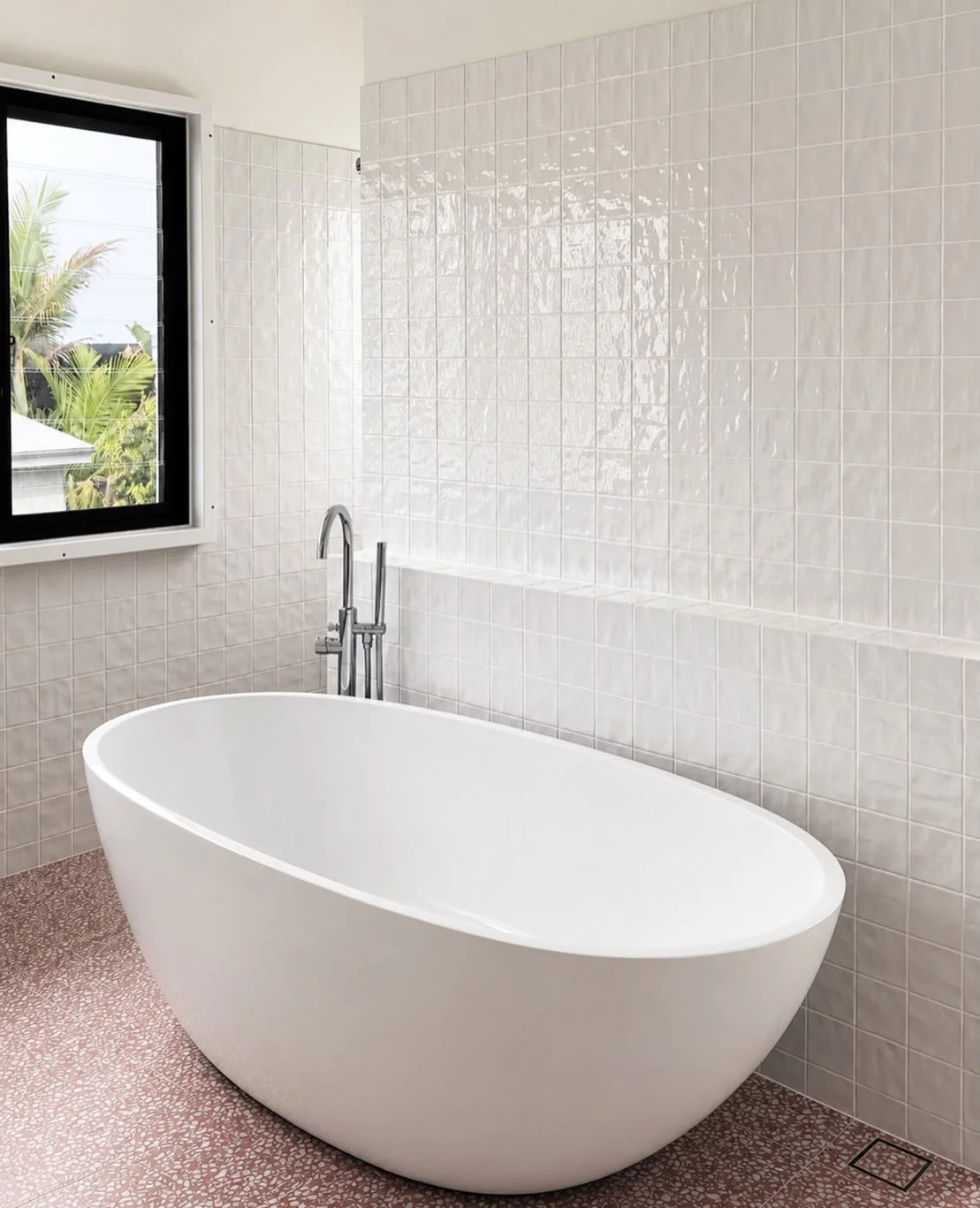 STEVENS ST, SUNSHINE BEACH 
⠀⠀⠀⠀⠀⠀⠀⠀⠀
Where simplicity becomes the statement. A refined balance of natural light, subtle texture and enduring materials creates a bathroom that is calm, sophisticated and timeless.
⠀⠀⠀⠀⠀⠀⠀⠀⠀
Planning your own custom ho