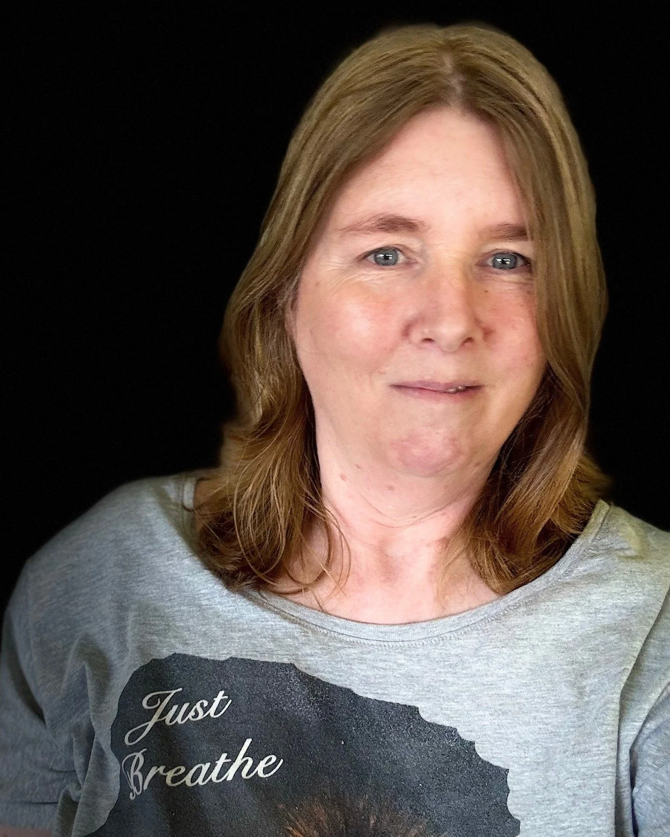 OMG ... how is it December already ??? 

Time is flying past just a minute ago was complaining it was so cold and wet and now the scenery on the farm is all brown and I am worrying about snakes and the heat.

Somehow I got behind on my weekly sunrise