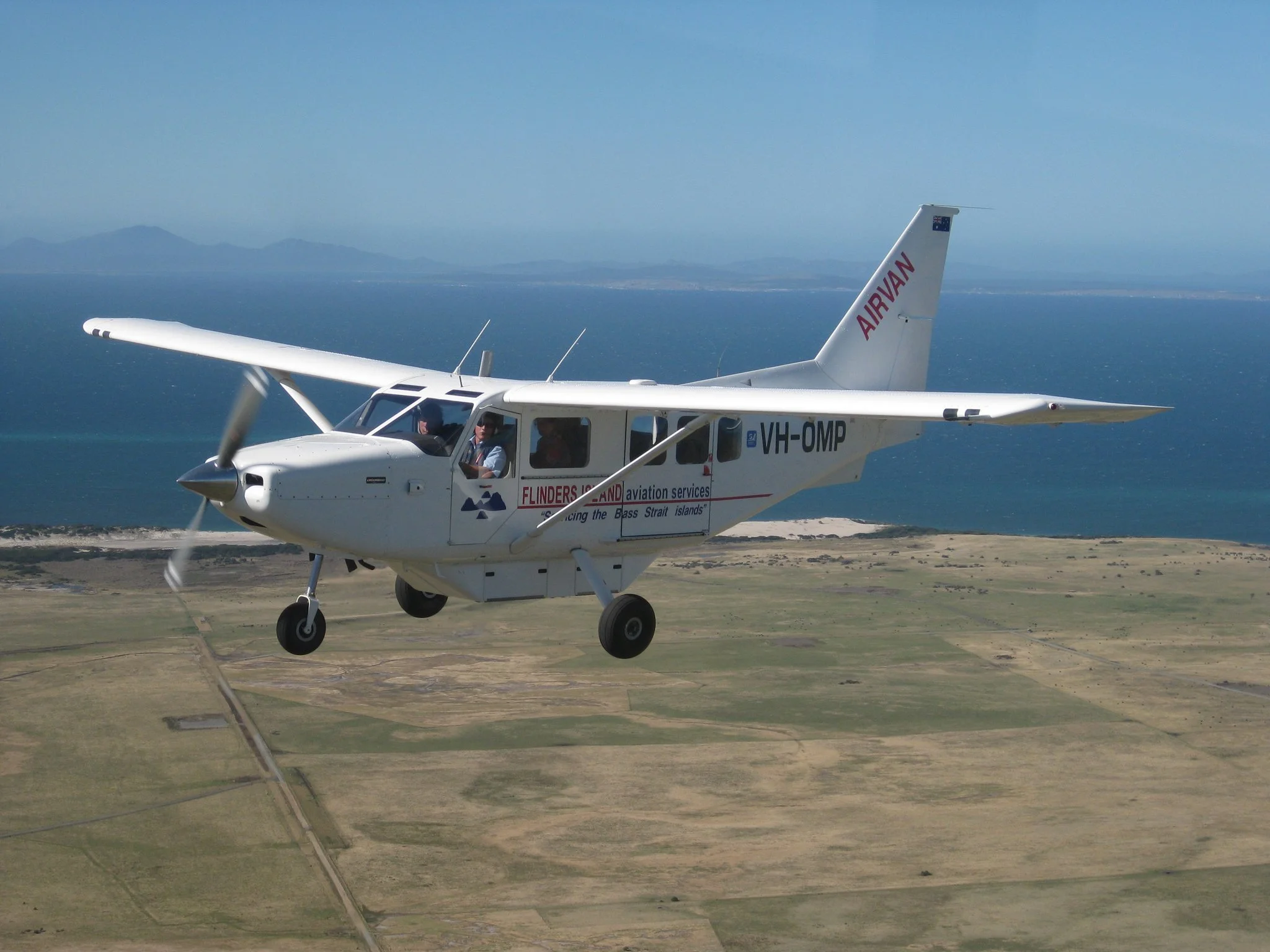Flinders Island Aviation | Flinders Island Aviation aircraft in flight