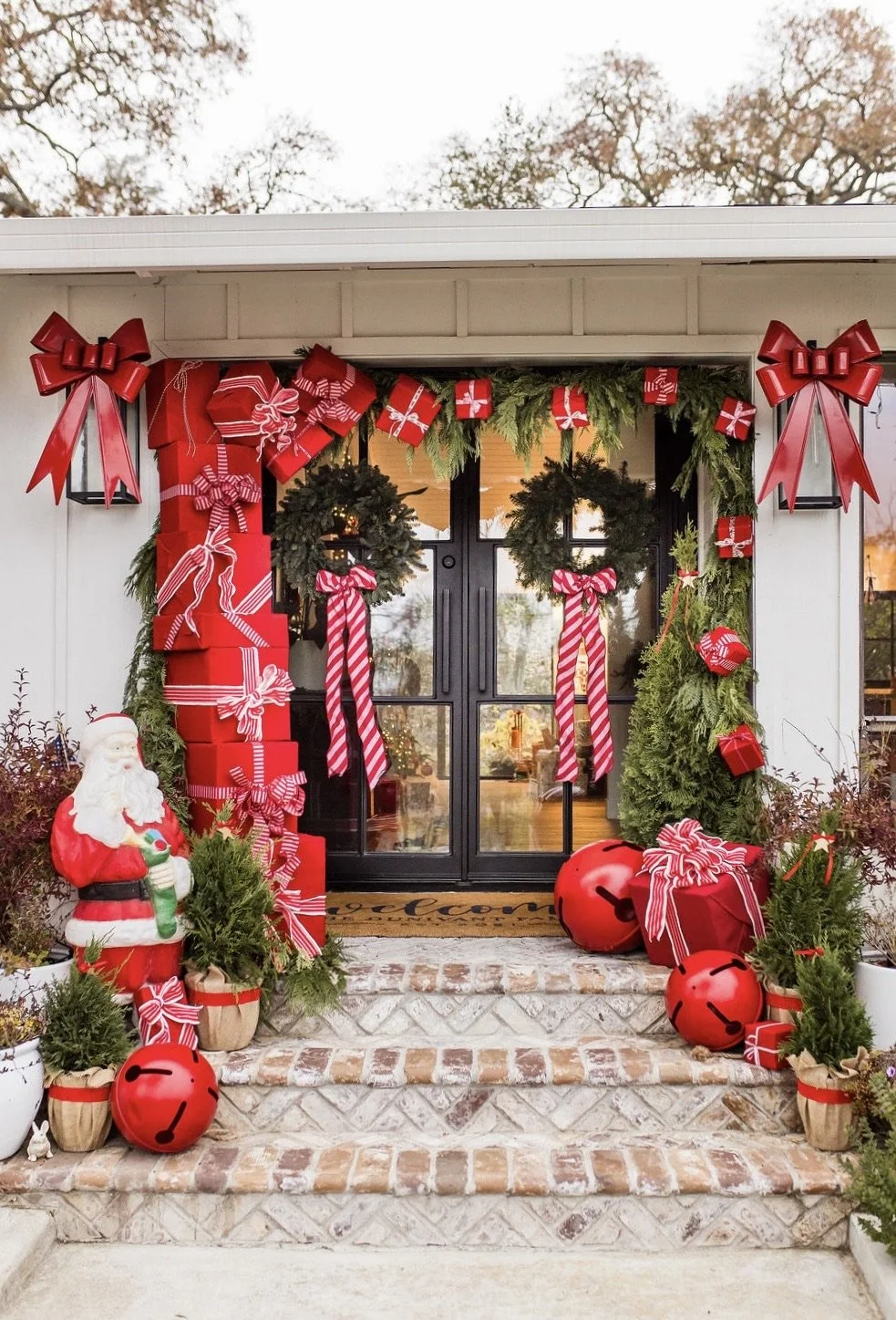 Presents Garland  — $750 Total